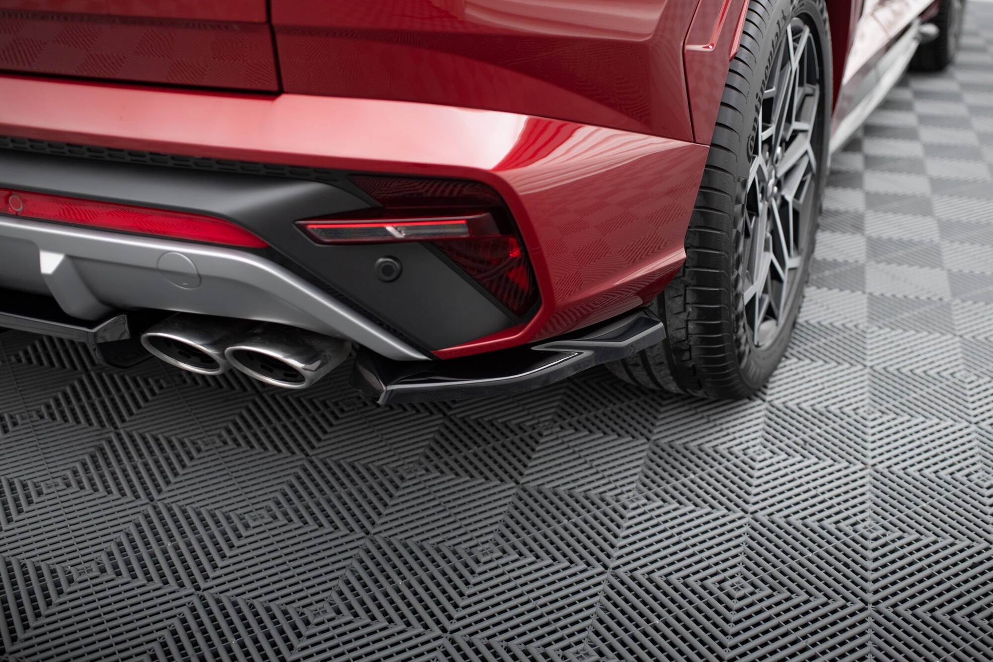 Maxton Design Street+ Mittlerer Diffusor RACE passend für Hyundai Tucson N-Line Mk4 schwarz Hochglanz