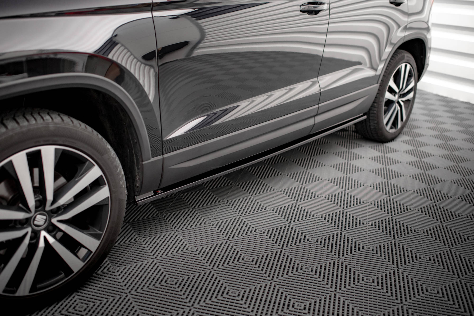 Maxton Design Street+ Seitenschweller Leisten passend für Seat Ateca Mk1 schwarz Hochglanz