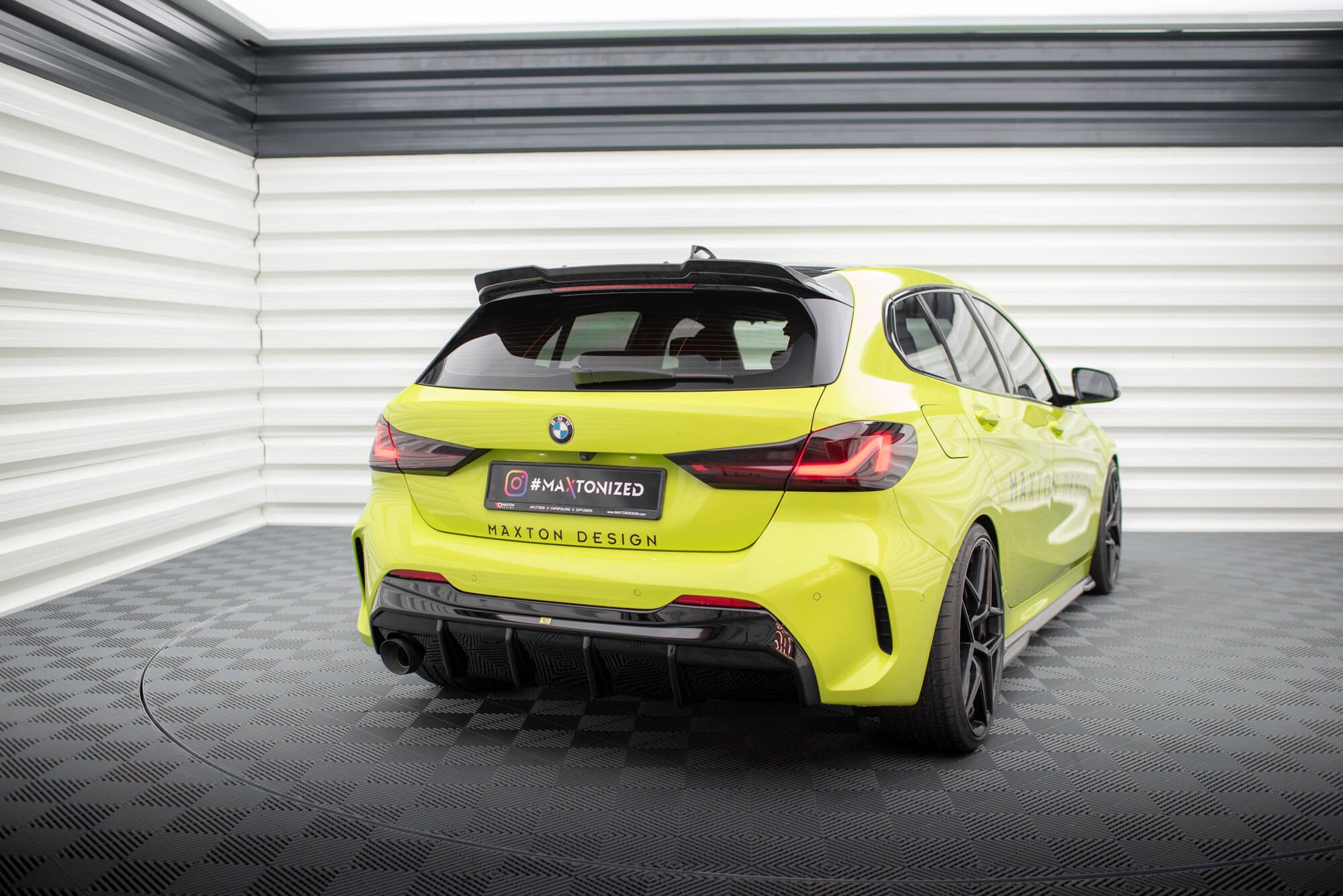 Maxton Design Diffusor Heck Ansatz V.3 passend für BMW 1er M-Paket / 128ti F40 (Ausführung mit einseitigem Doppelauspuffendrohr)
