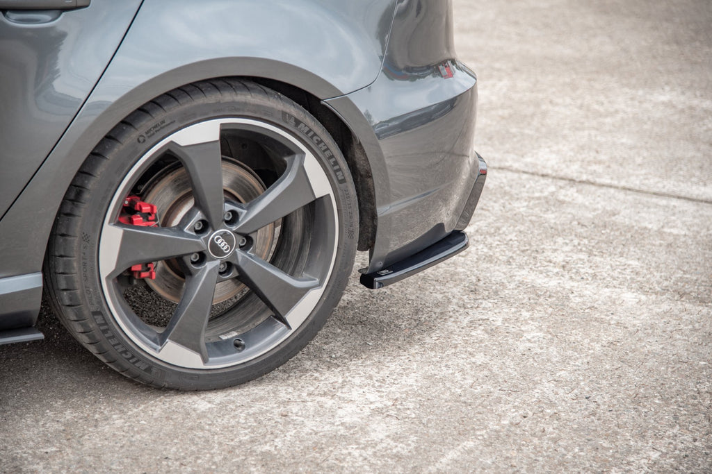 Maxton Design Heck Ansatz Flaps Diffusor V.2 passend für Audi RS3 8V Sportback schwarz Hochglanz