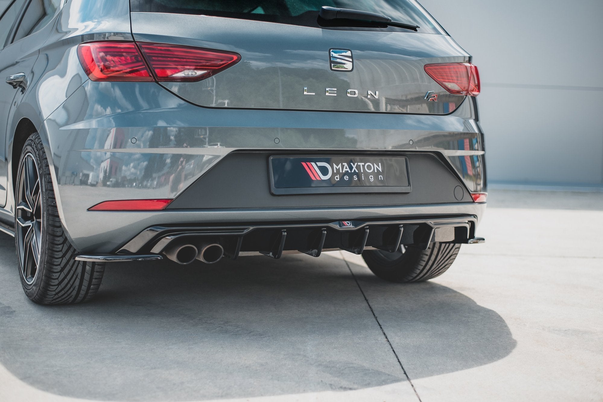 Maxton Design Diffusor Heck Ansatz passend für SEAT Leon FR Hatchback Mk3 Facelift schwarz Hochglanz