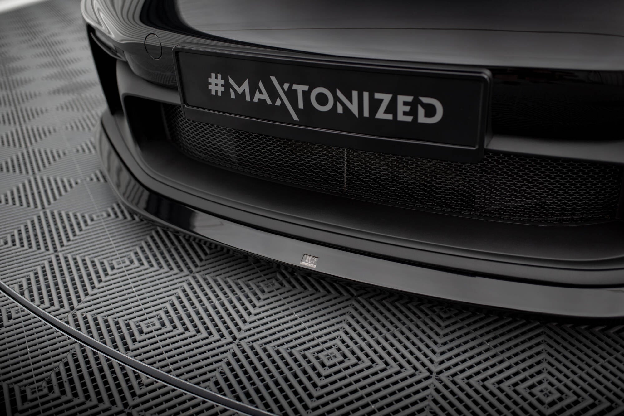Maxton Design Street+ Spoilerlippe Front Ansatz passend für Porsche 911 992 GT3 schwarz Hochglanz