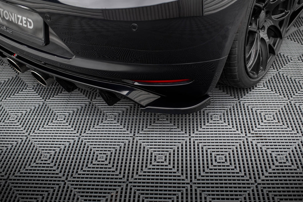 Maxton Design Heck Ansatz Flaps Diffusor V.2 passend für VW Scirocco Mk3 schwarz Hochglanz