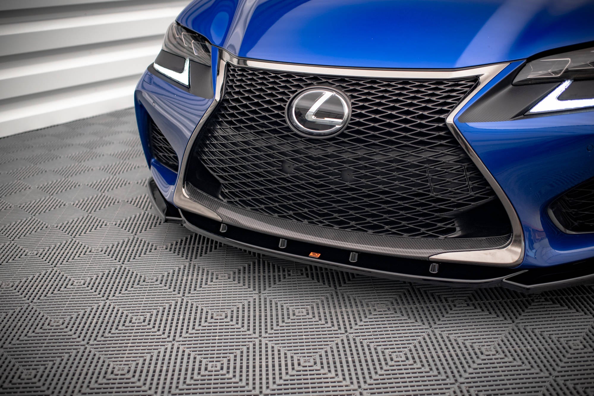 Maxton Design Front Ansatz V.2 für Lexus GS F Mk4 Facelift Carbon Look