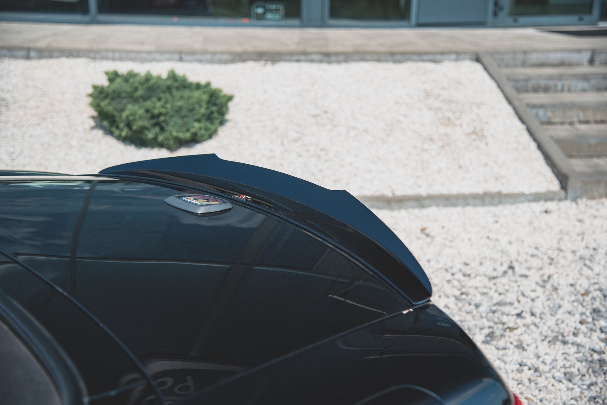 Maxton Design Spoiler CAP passend für Abarth 124 Spider schwarz Hochglanz