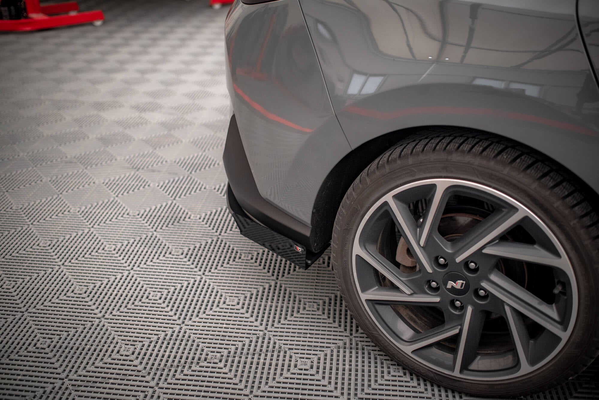 Maxton Design Hintere Seiten Flaps passend für Hyundai I30 Fastback N-Line Mk3 Facelift schwarz Hochglanz