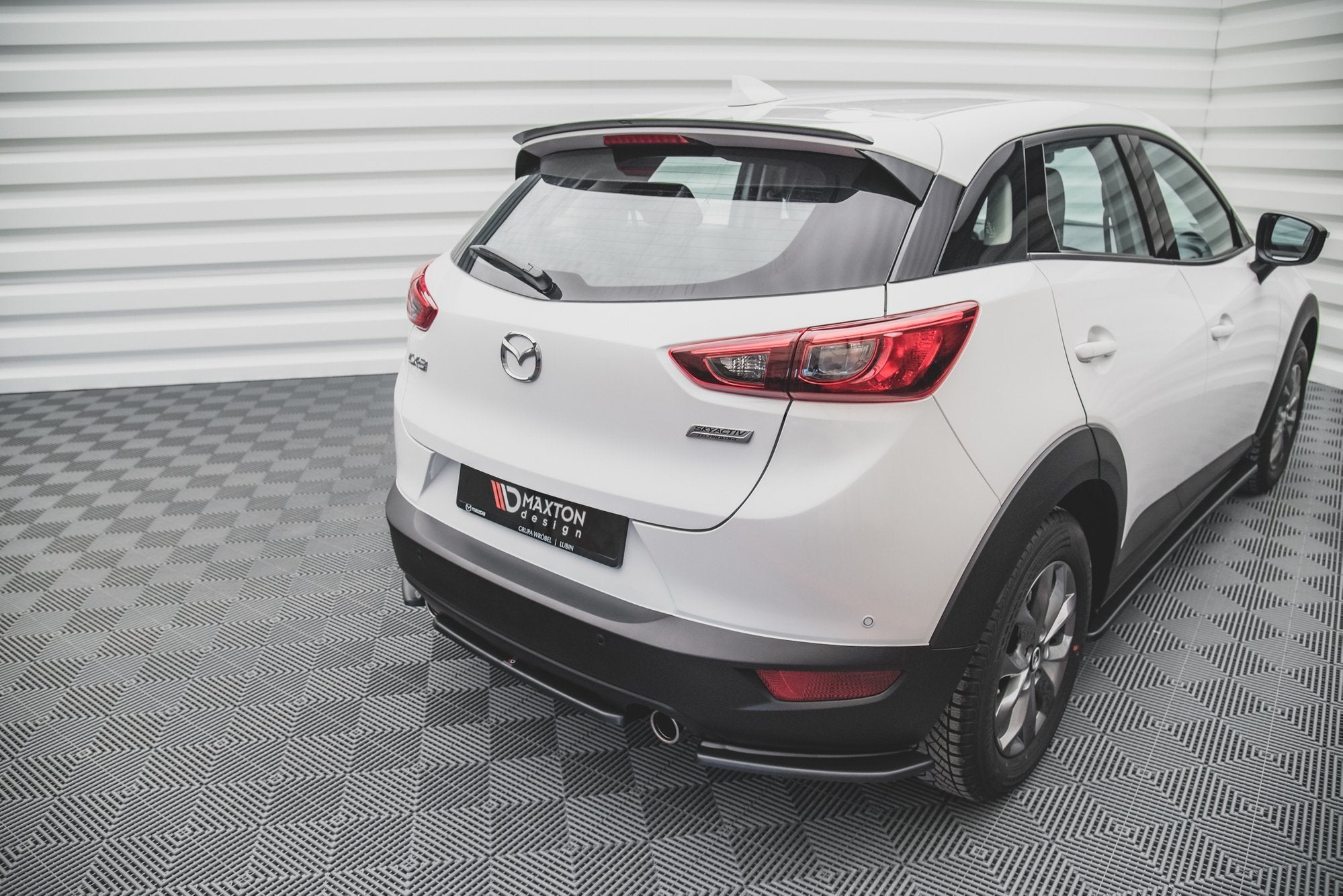 Maxton Design Spoiler CAP passend für Mazda CX-3 schwarz Hochglanz