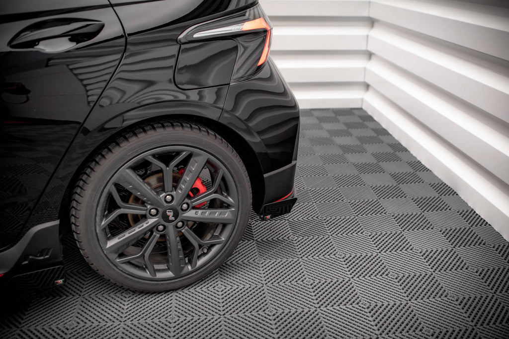 Maxton Design Hintere Seiten Flaps passend für Hyundai I20 N Mk3 schwarz Hochglanz