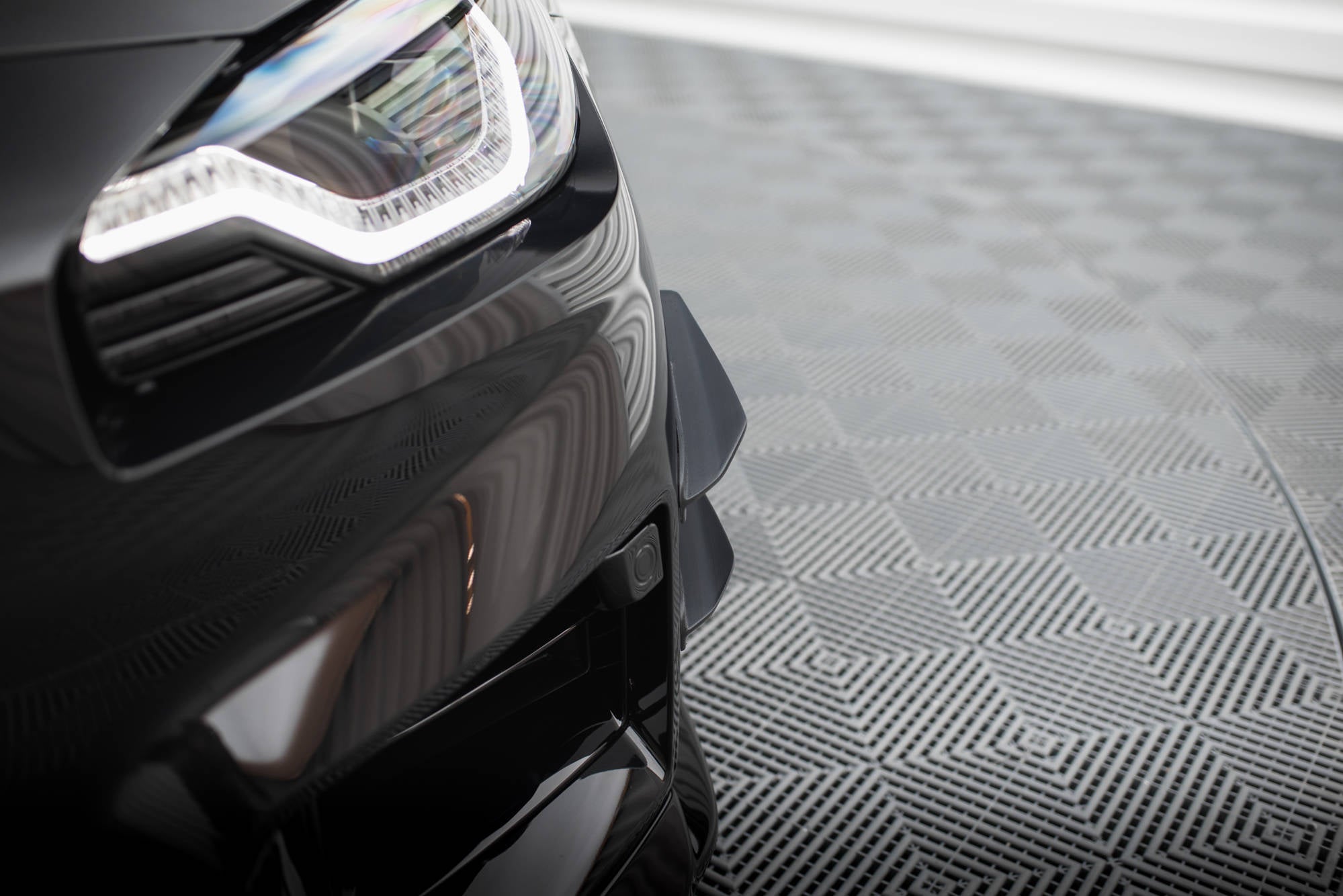 Maxton Design Stoßstangen Flaps Wings vorne Canards passend für BMW M2 G87
