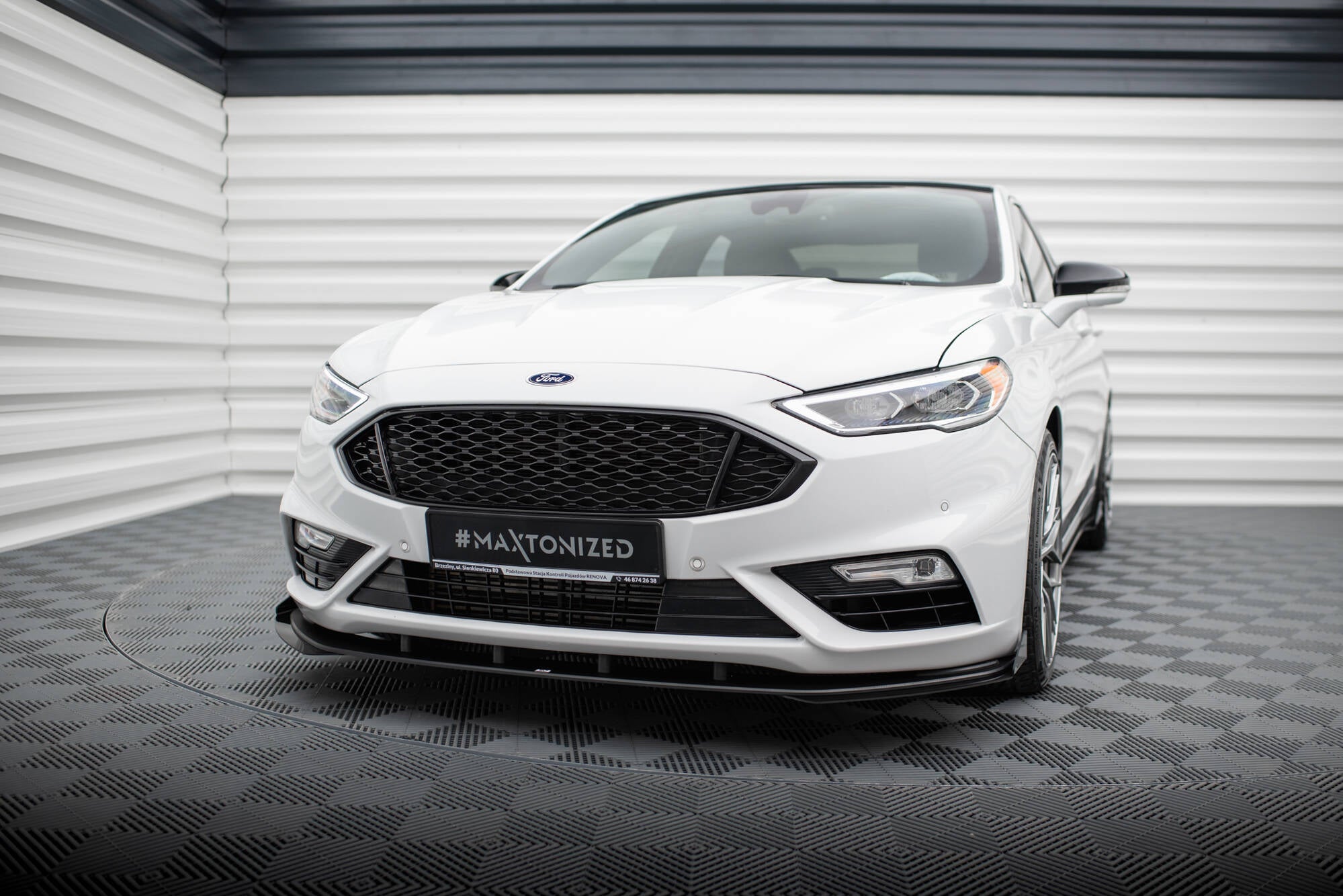 Maxton Design Front Stoßstange Flaps passend für Ford Mondeo Sport Mk5 Facelift / Fusion Sport Mk2 Facelift schwarz Hochglanz