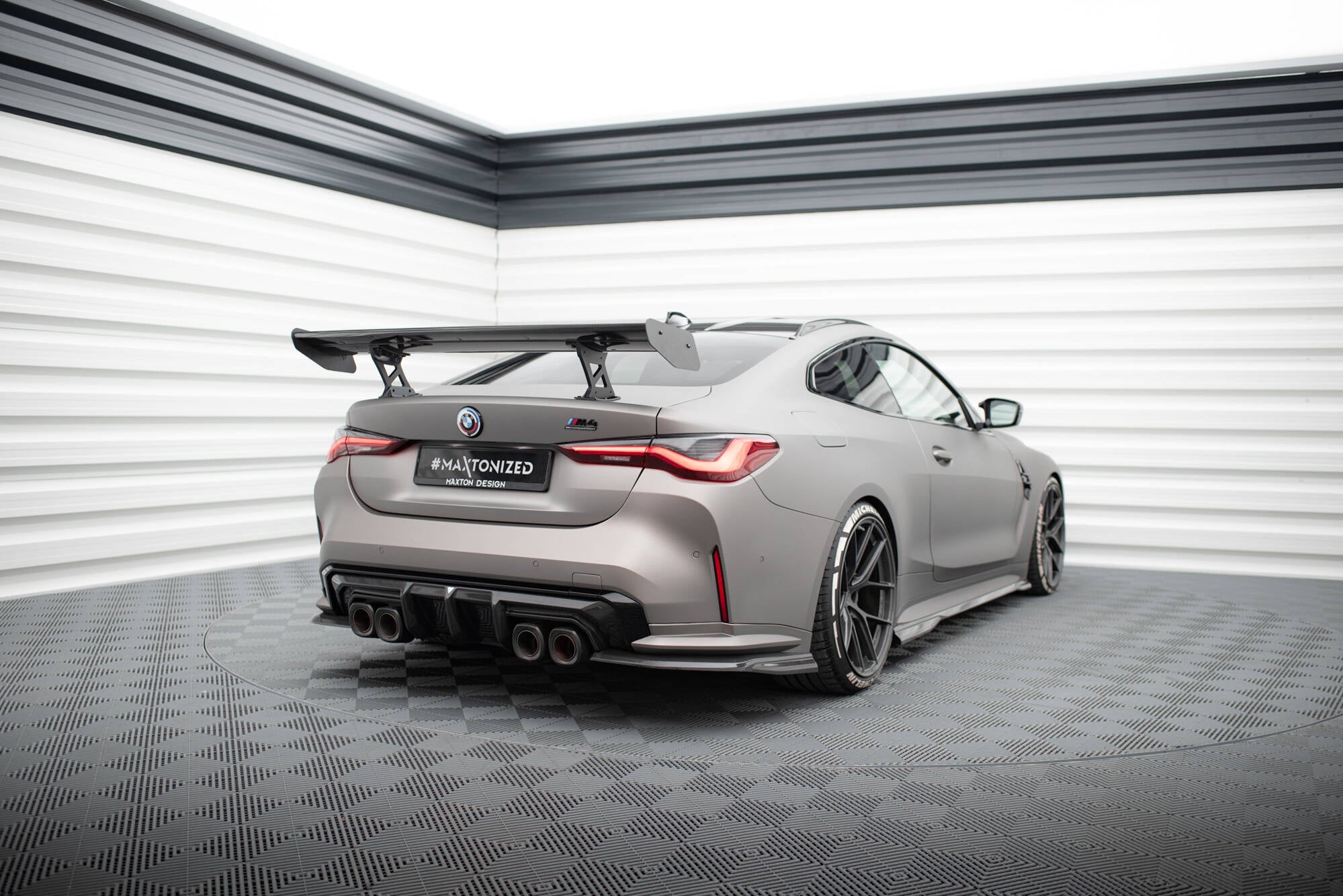 Maxton Design Carbon Spoiler With Internal Brackets Uprights BMW M4 G82 / G82 Facelift / M440i / 4 M-Paket G22 / G22 Facelift für BMW 4er Coupe