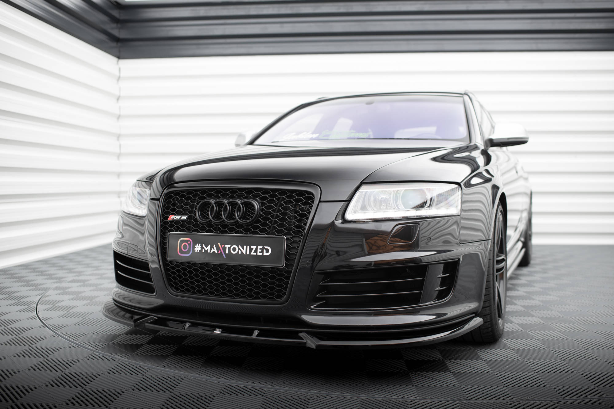 Maxton Design Street+ Spoilerlippe Front Ansatz V.2 passend für Audi RS6 Avant C6 schwarz Hochglanz