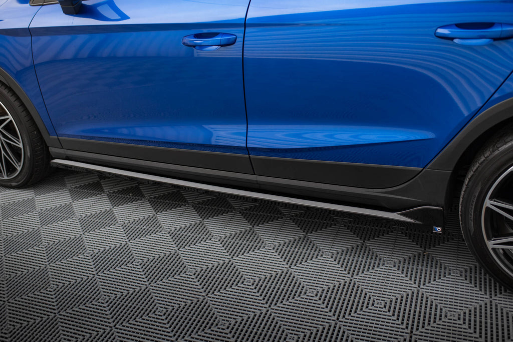 Maxton Design Street+ Seitenschweller Leisten passend für Seat Arona FR Mk1 schwarz Hochglanz