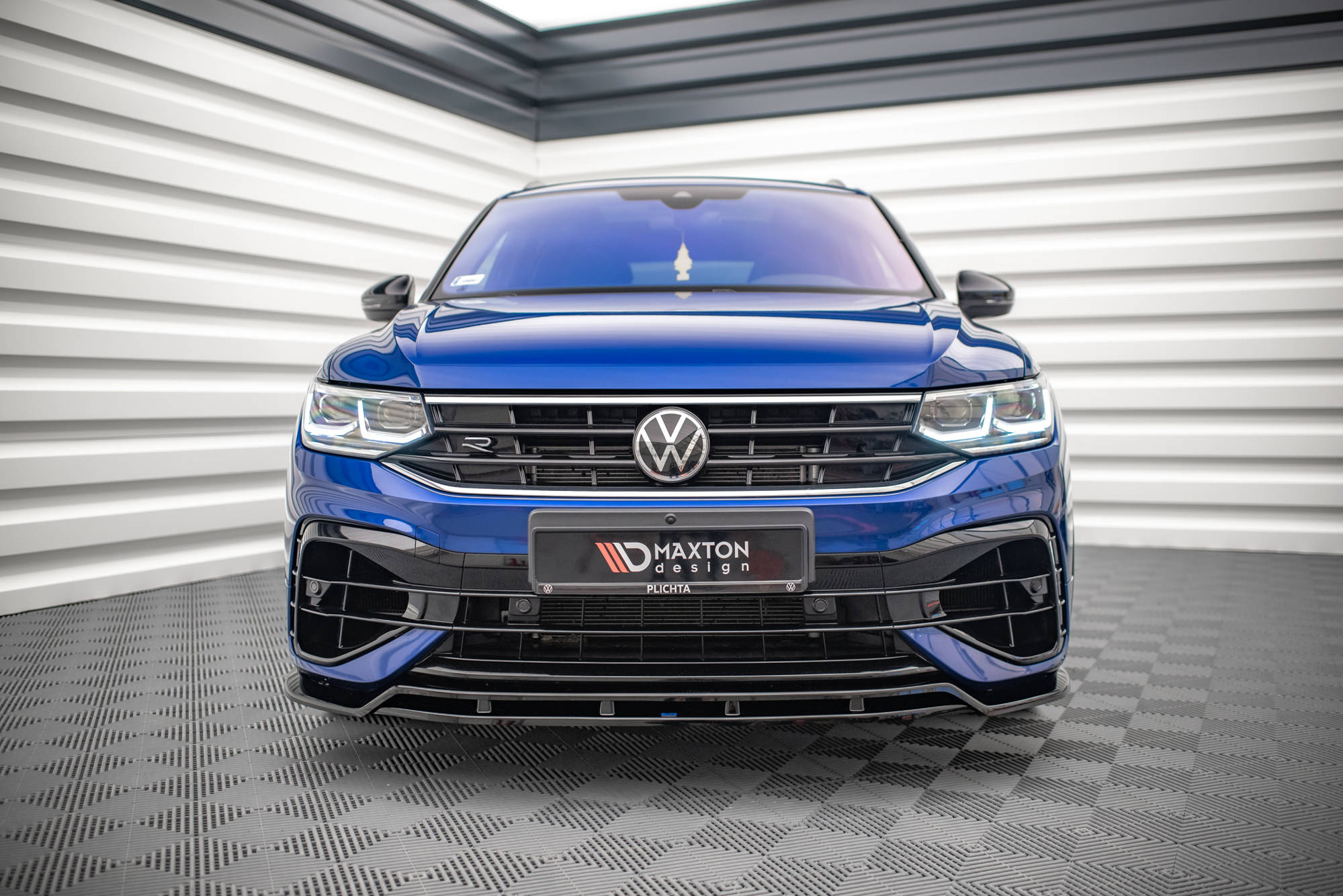 Maxton Design Street+ Spoilerlippe Front Ansatz V.1 passend für VW Tiguan R / R-Line Mk2 Facelift schwarz Hochglanz