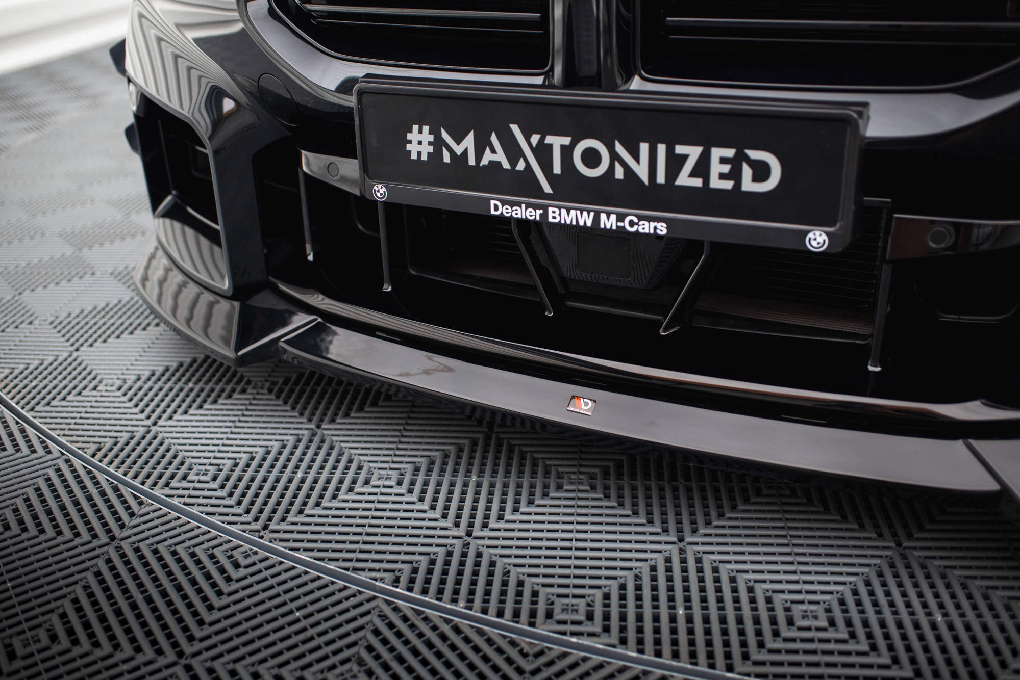 Maxton Design Street+ Spoilerlippe Front Ansatz V.2 passend für BMW M2 G87 schwarz Hochglanz