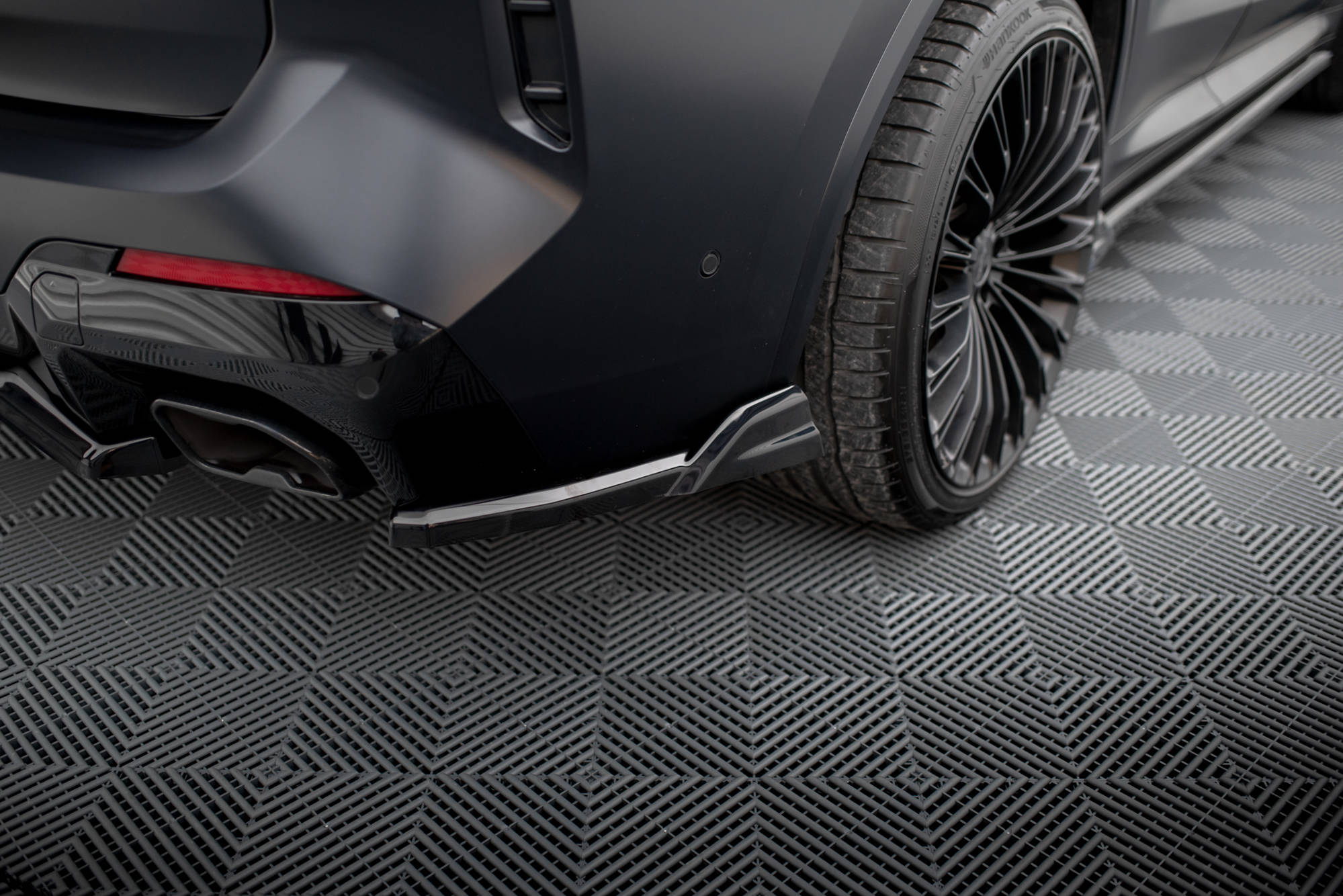 Maxton Design Heck Ansatz Flaps Diffusor passend für BMW X3 M-Paket G01 Facelift schwarz Hochglanz