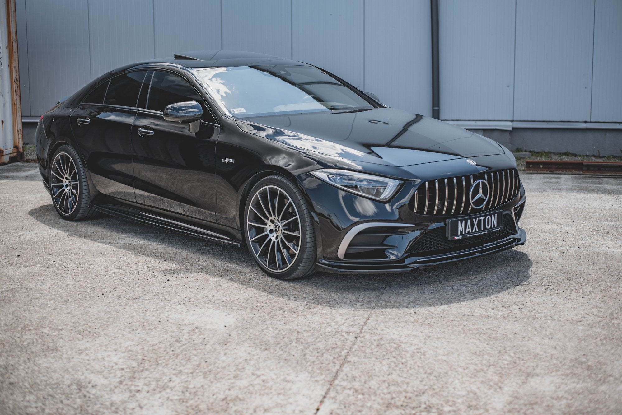 Maxton Design Street+ Spoilerlippe Front Ansatz V.1 passend für Mercedes-AMG CLS 53 C257 schwarz Hochglanz