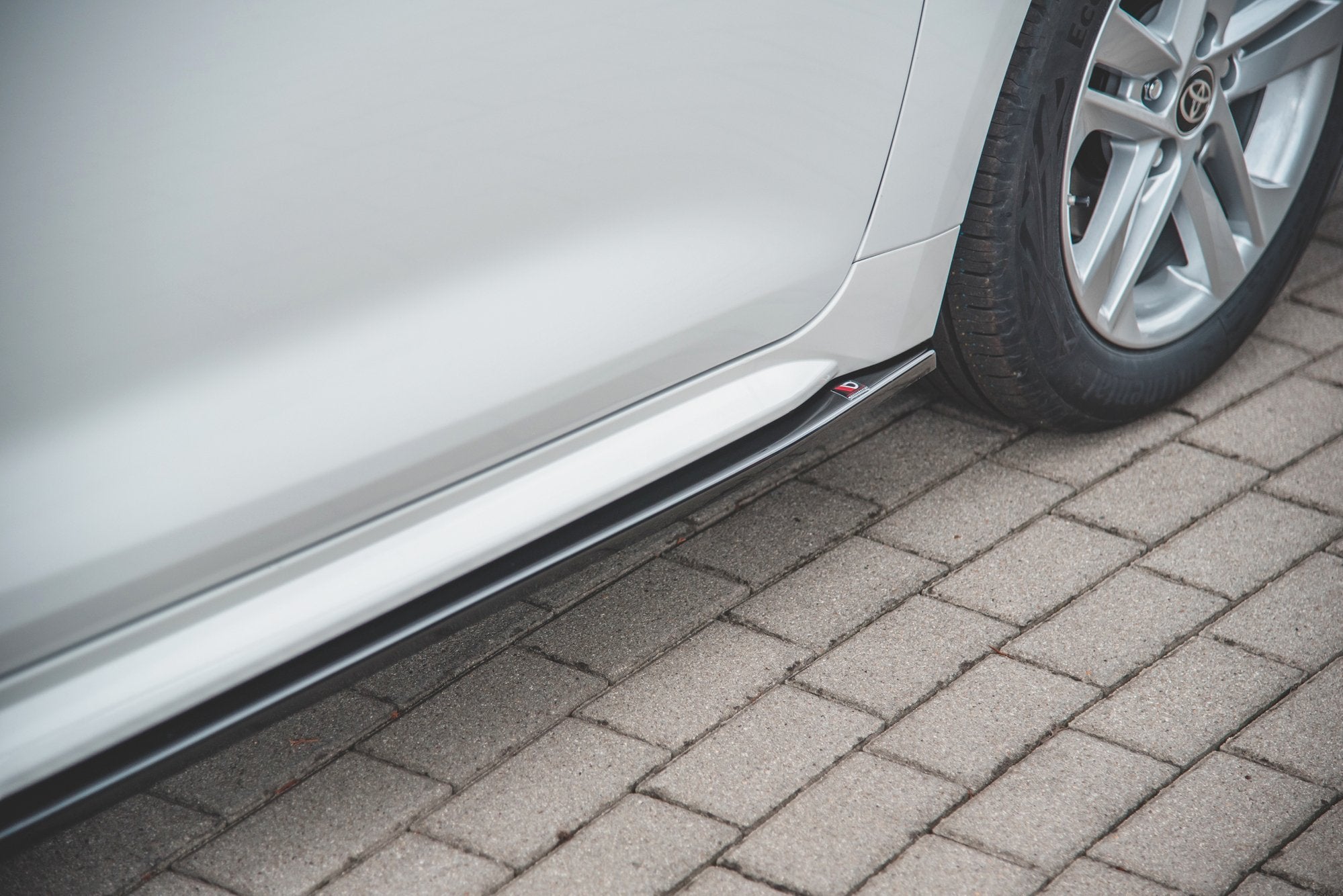 Maxton Design Street+ Seitenschweller Leisten passend für Toyota Corolla XII Touring Sports schwarz Hochglanz