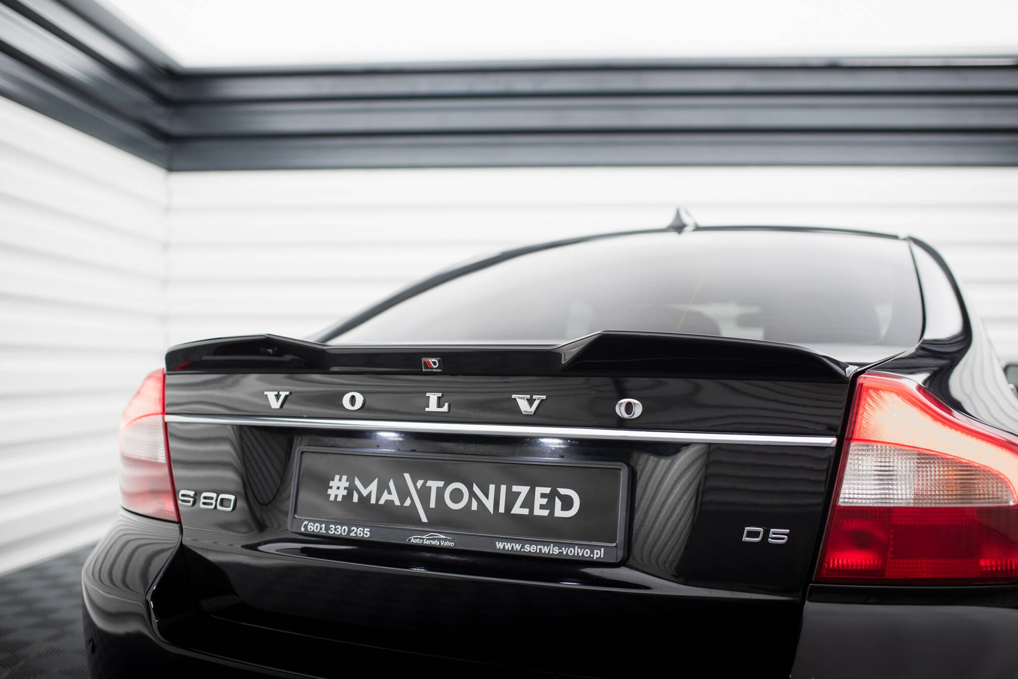 Maxton Design Spoiler CAP 3D passend für Volvo S80 Mk2 schwarz Hochglanz