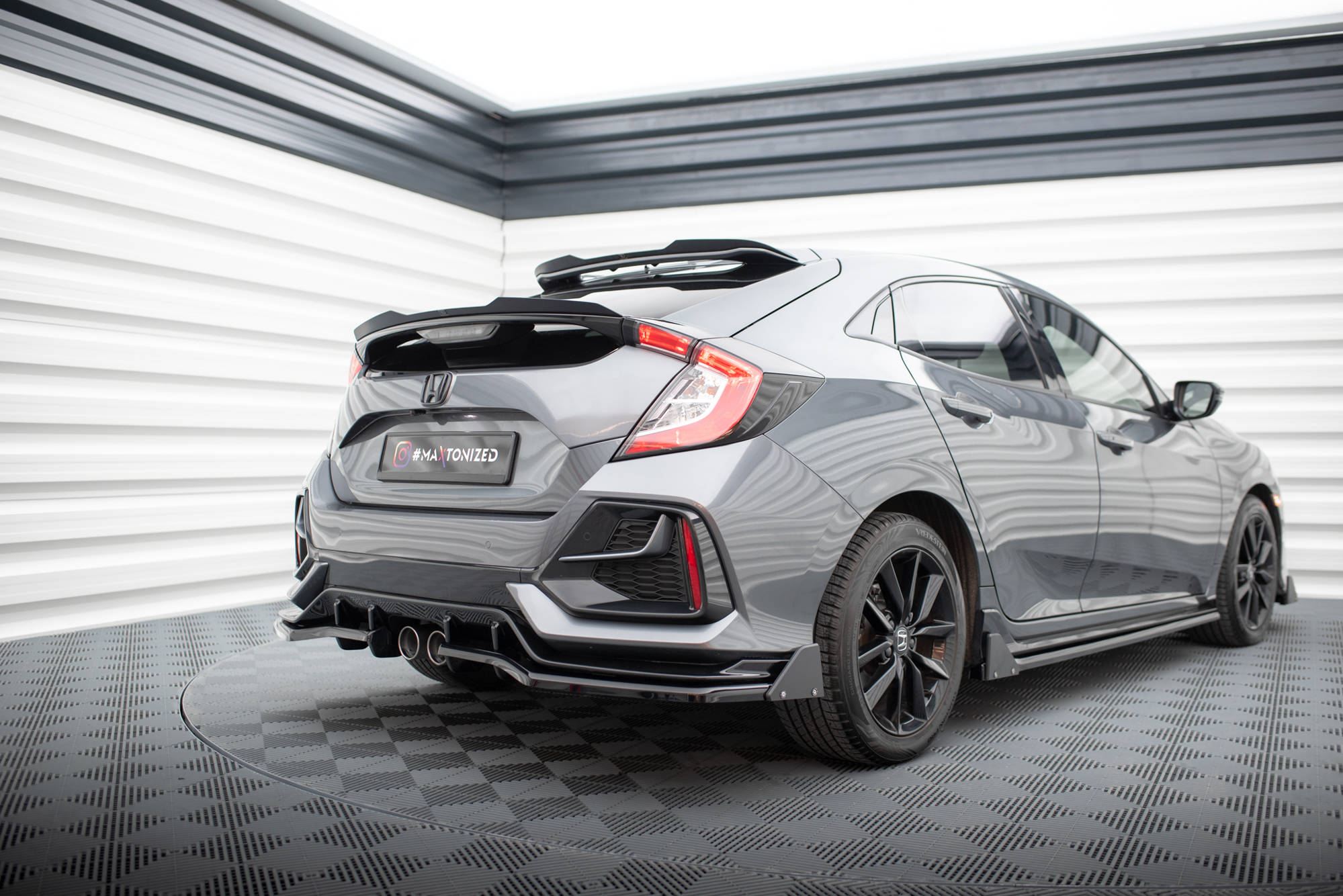 Maxton Design Heckansatz V.1 (mit einem vertikalem balken) + Flaps Honda Civic Sport Mk 10 Facelift für Honda Civic Mk10 Facelift