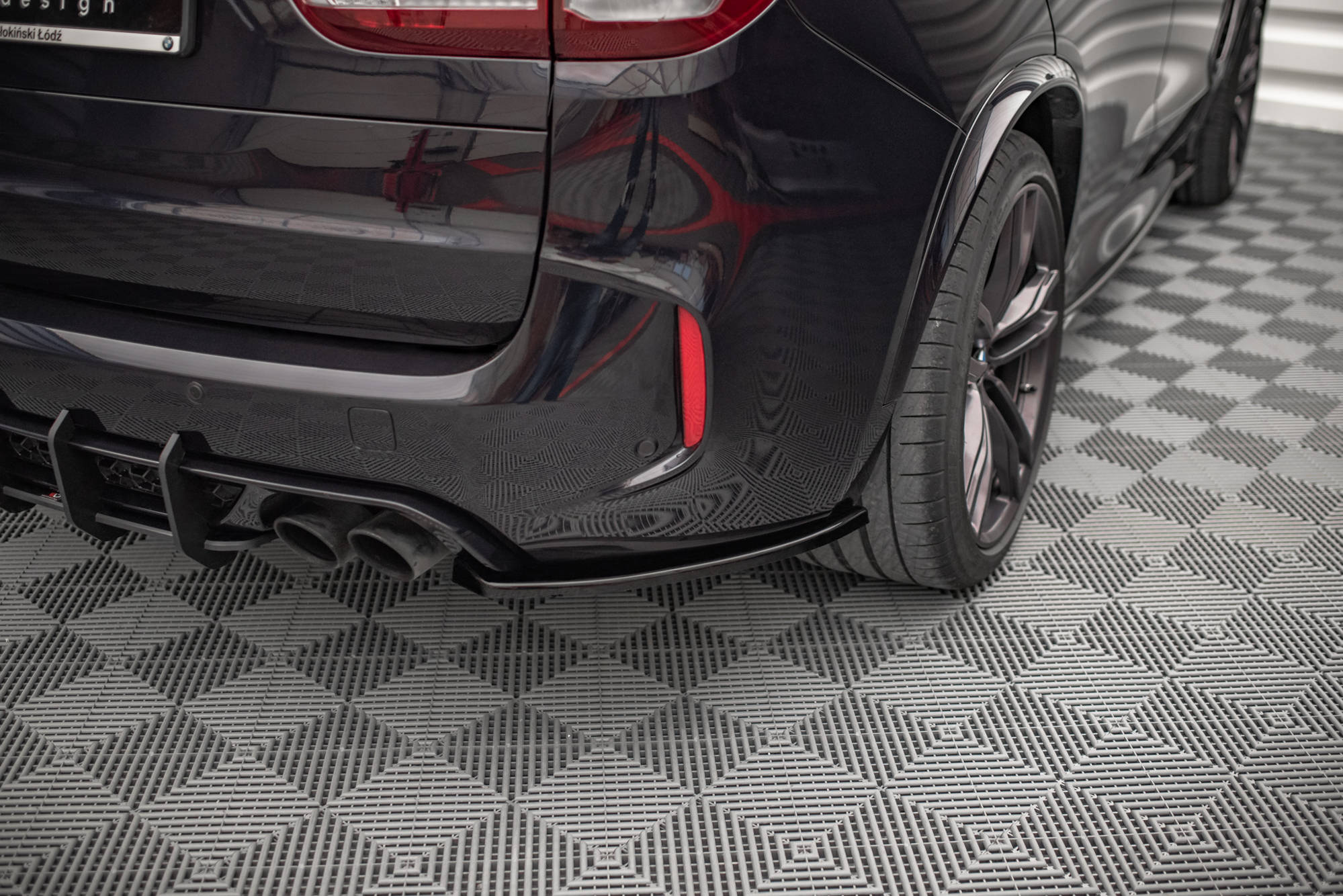 Maxton Design Heck Ansatz Flaps Diffusor passend für BMW X5 M F85 schwarz Hochglanz