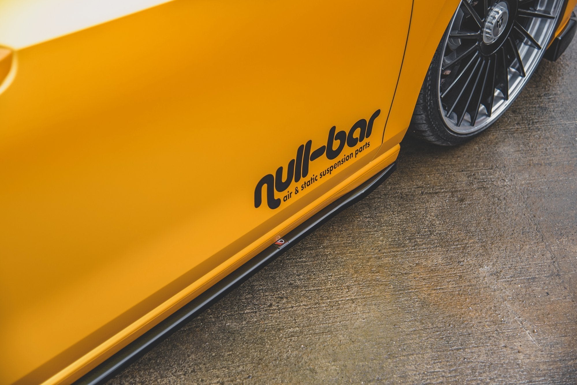 Maxton Design Street+ Seitenschweller Leisten V.2 passend für VW Golf Hatchback Mk8 schwarz Hochglanz