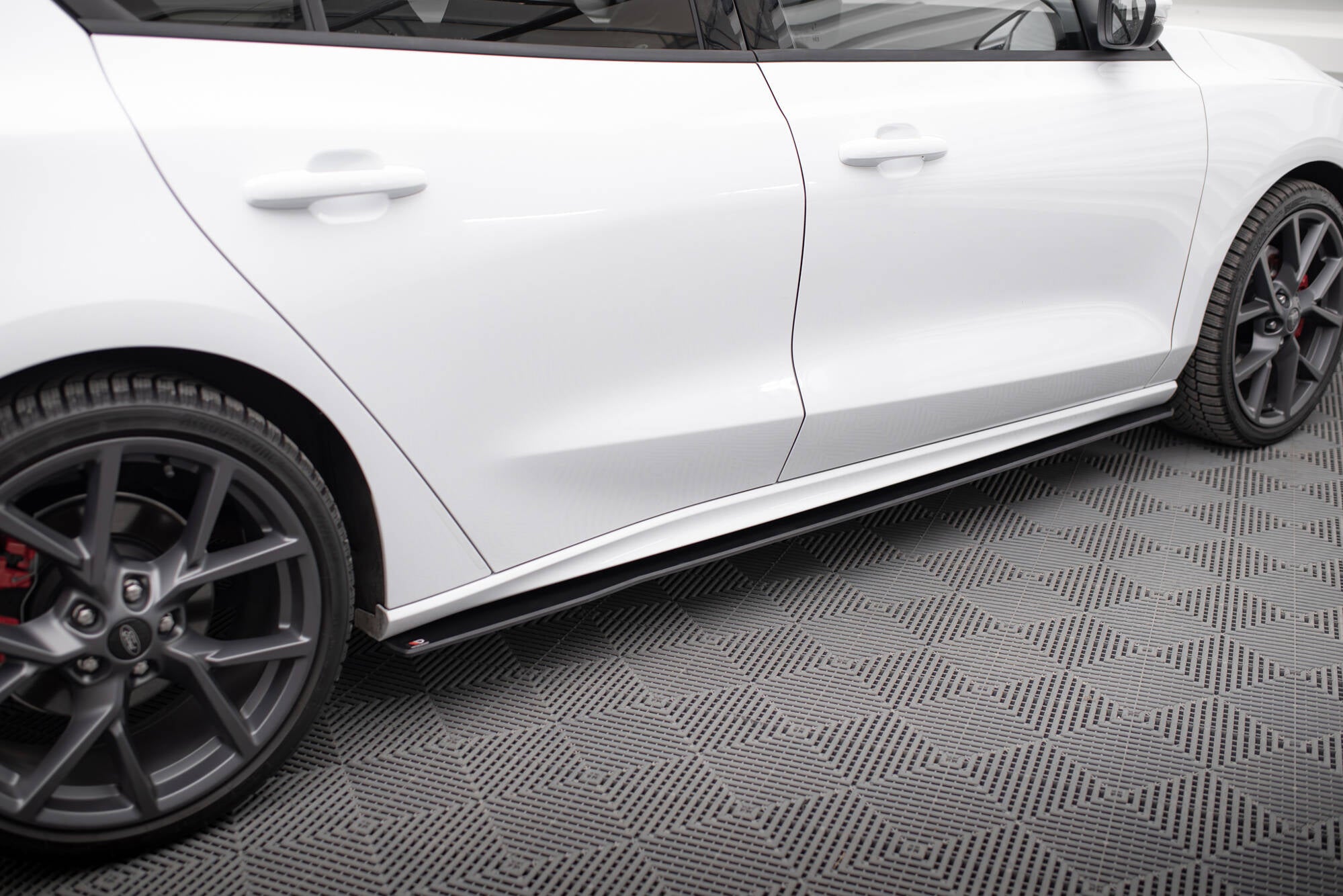 Maxton Design Street Pro Street+ Seitenschweller Leisten passend für Ford Focus ST / ST-Line Mk4