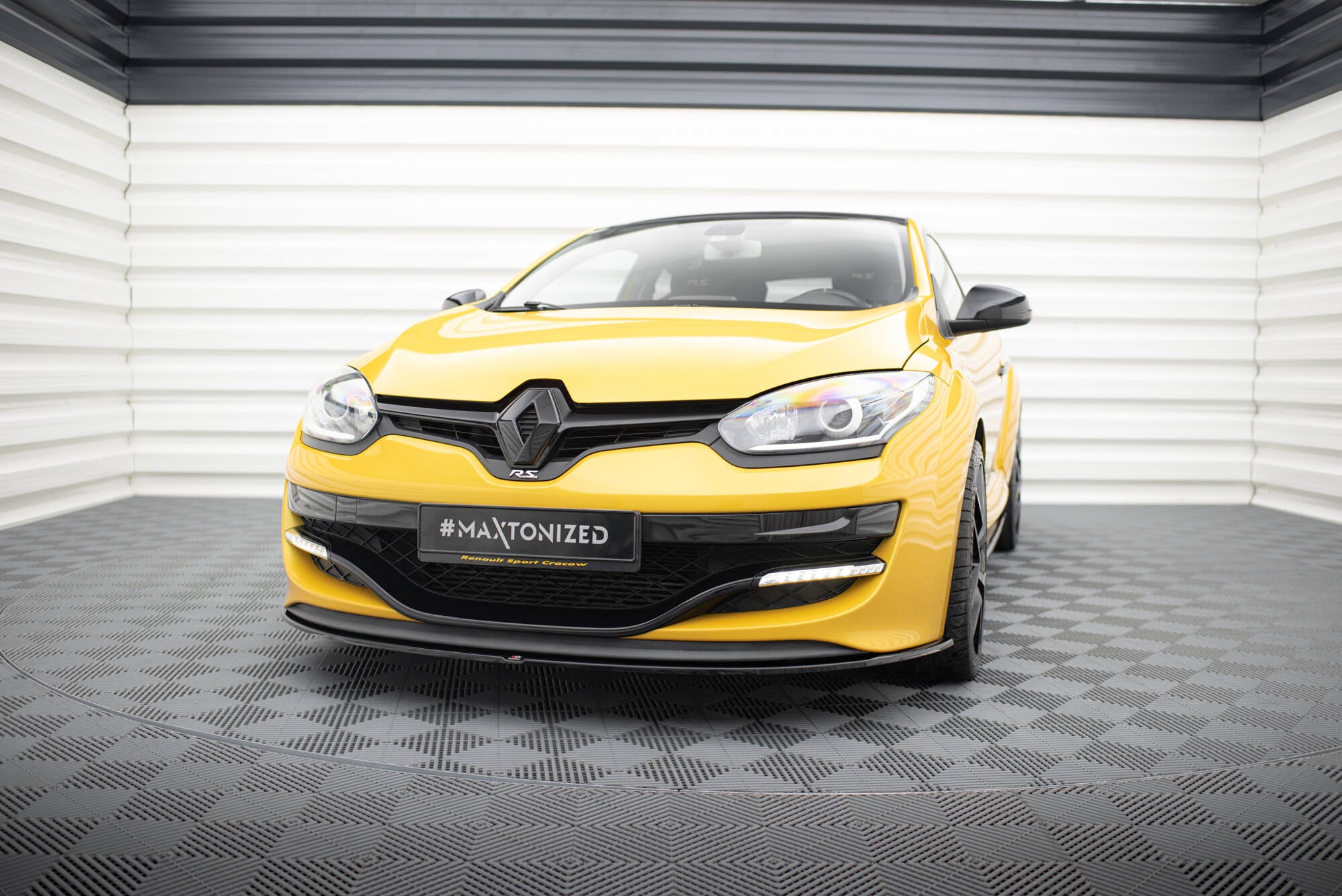 Maxton Design Street+ Spoilerlippe Front Ansatz passend für RENAULT MEGANE 3 RS v.1 schwarz Hochglanz