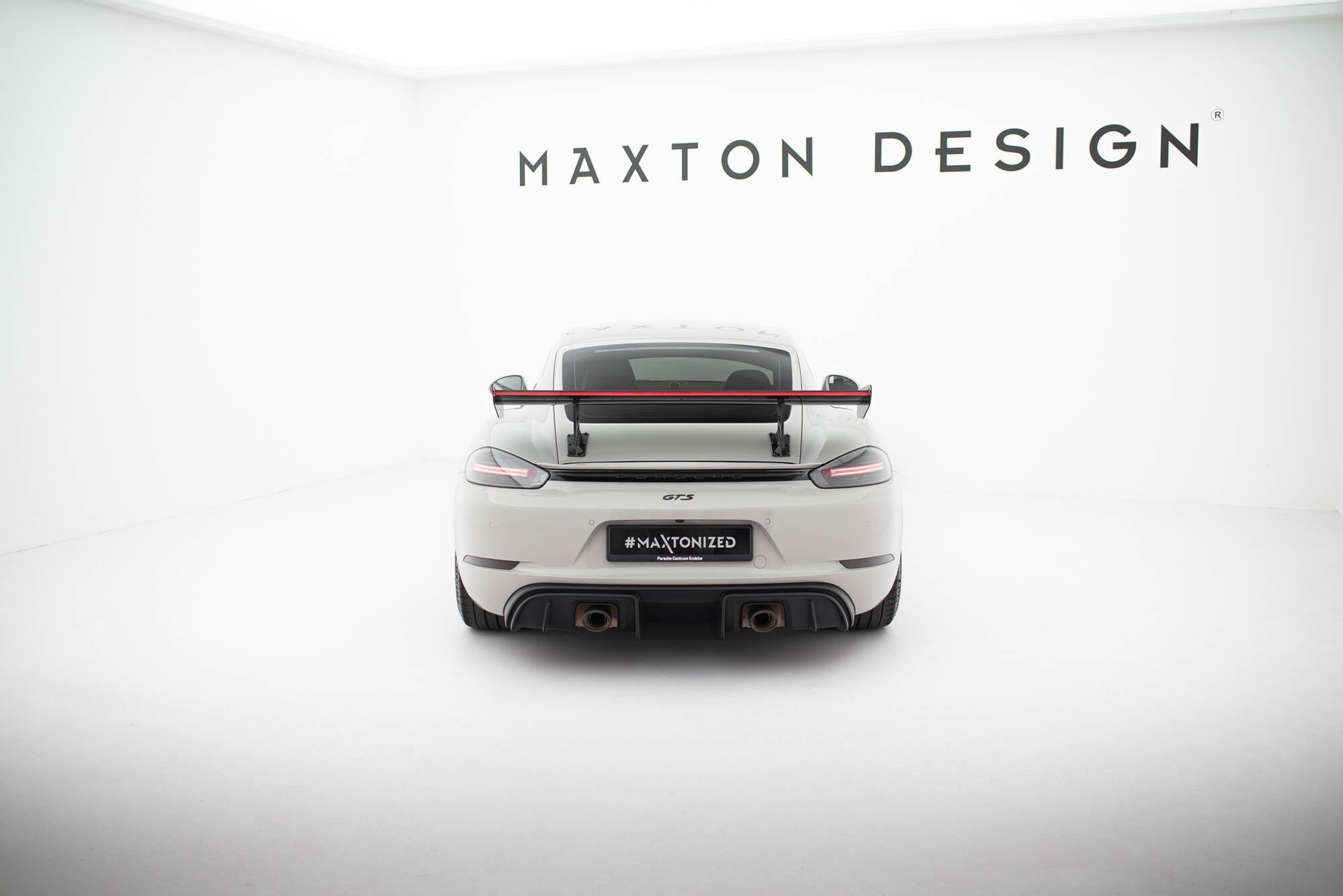 Maxton Design Carbon Spoiler With Internal Brackets Uprights V.1 + LED Porsche 718 Cayman 982c für Porsche Cayman 982c