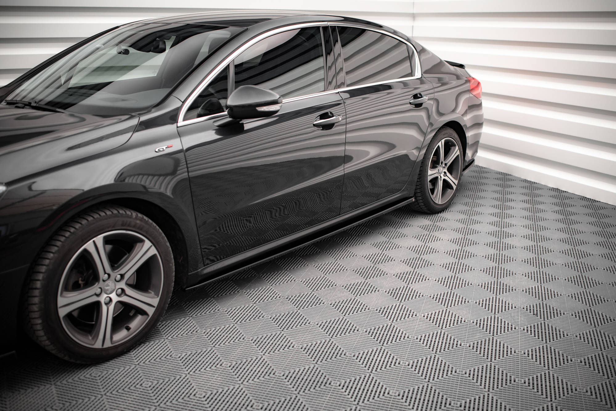 Maxton Design Street+ Seitenschweller Leisten passend für Peugeot 508 GT Mk1 Facelift schwarz Hochglanz