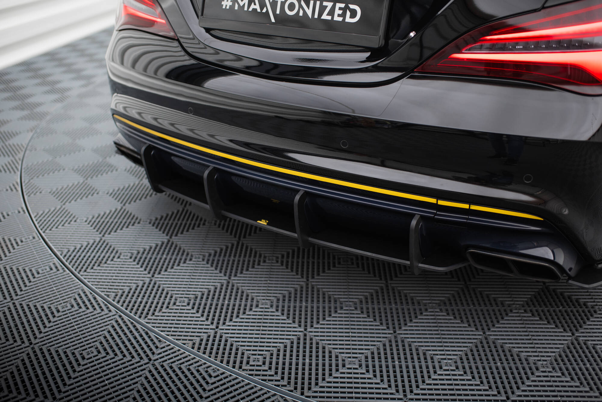 Maxton Design Street Pro Heckschürze passend für Mercedes-AMG CLA 45 C117 Facelift