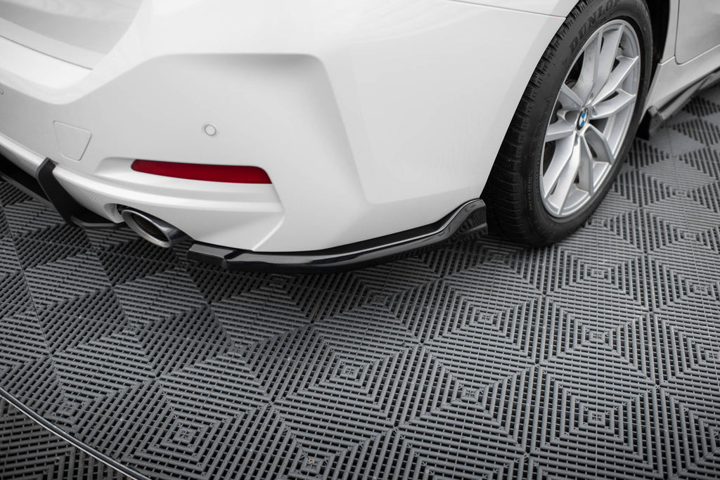 Maxton Design Heck Ansatz Flaps Diffusor passend für BMW 3er Limousine / Touring G20 / G21 Facelift schwarz Hochglanz