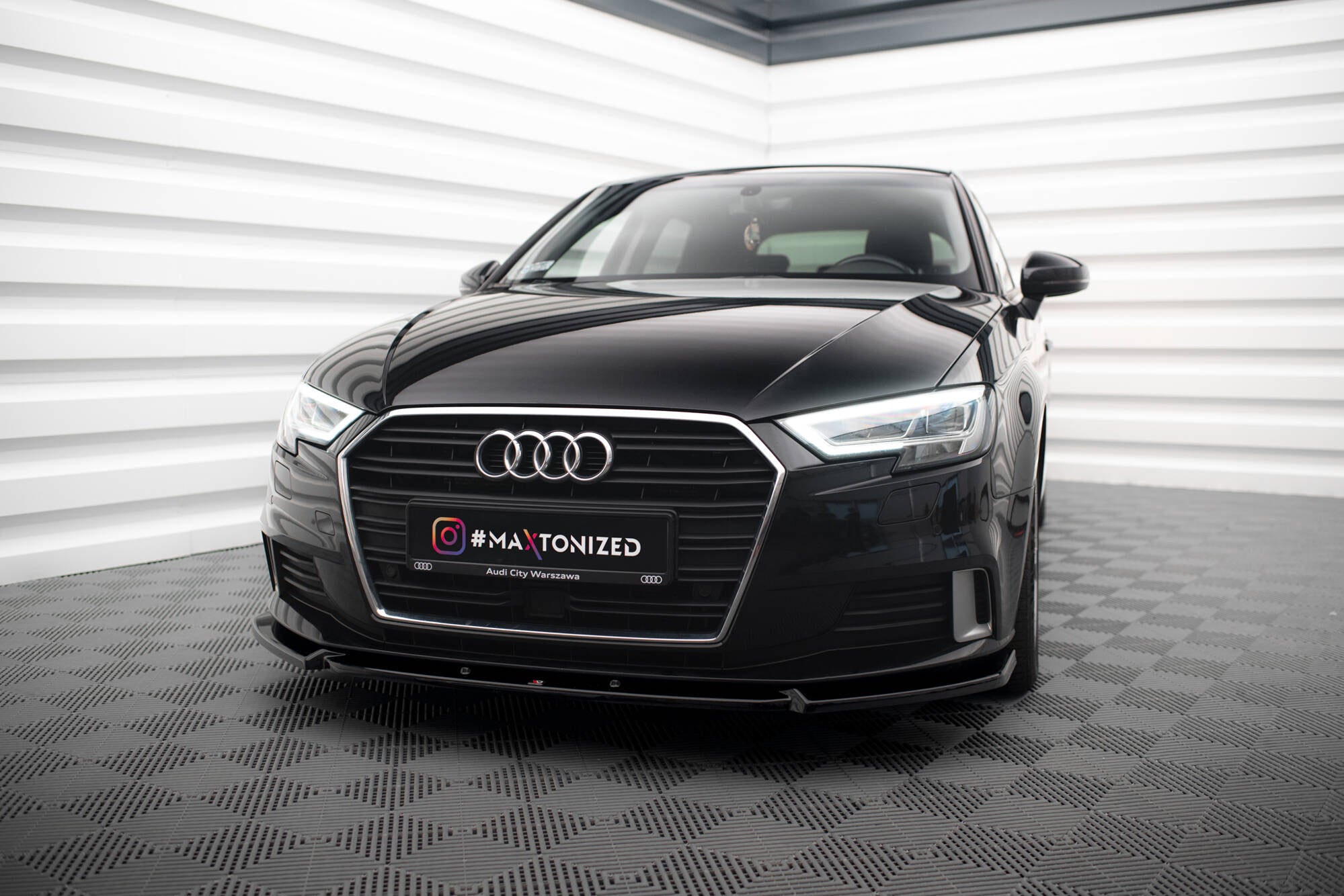 Maxton Design Street+ Spoilerlippe Front Ansatz V.1 passend für Audi A3 Sportback 8V Facelift schwarz Hochglanz