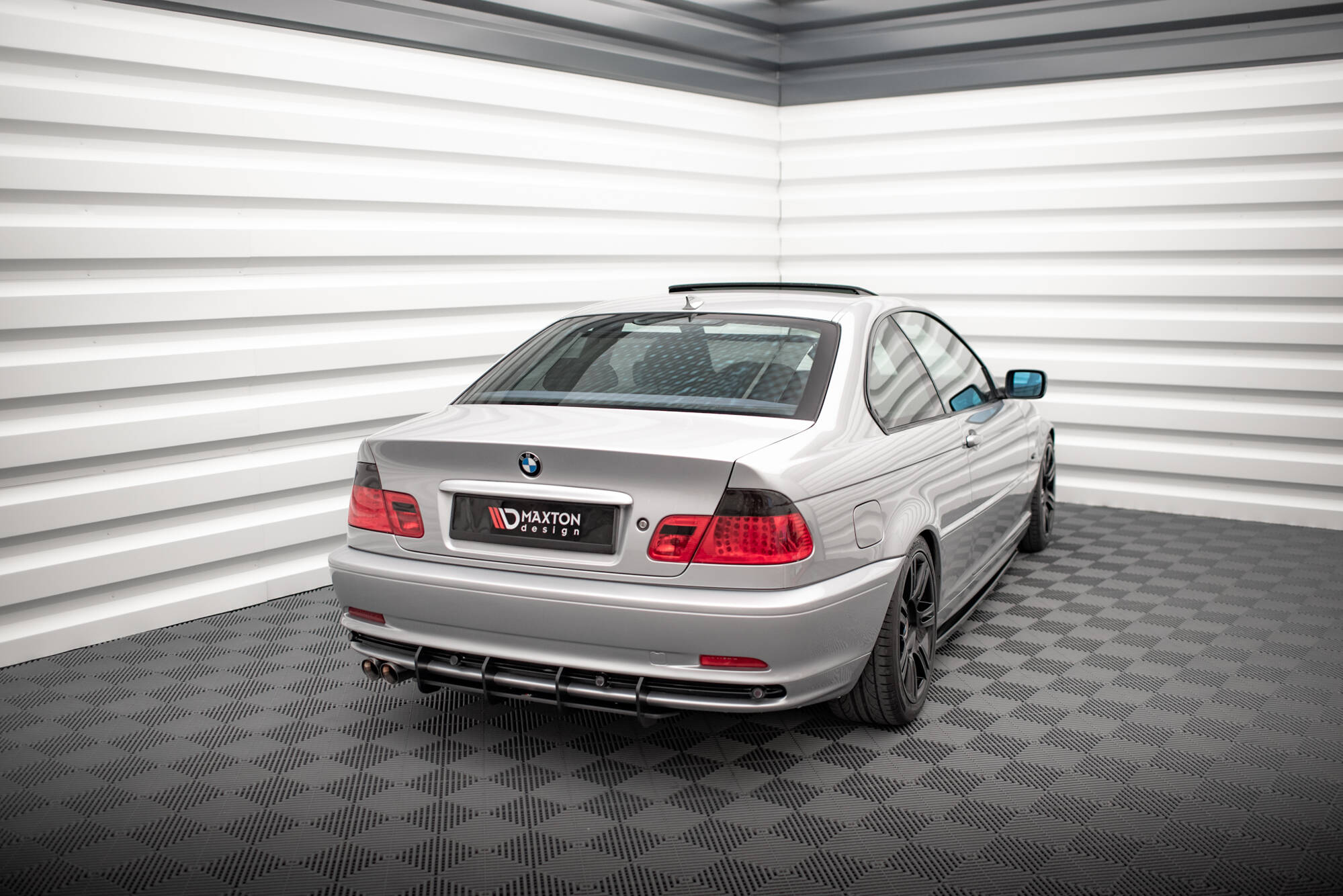 Maxton Design Street Pro Heckschürze passend für BMW 3er Coupe E46