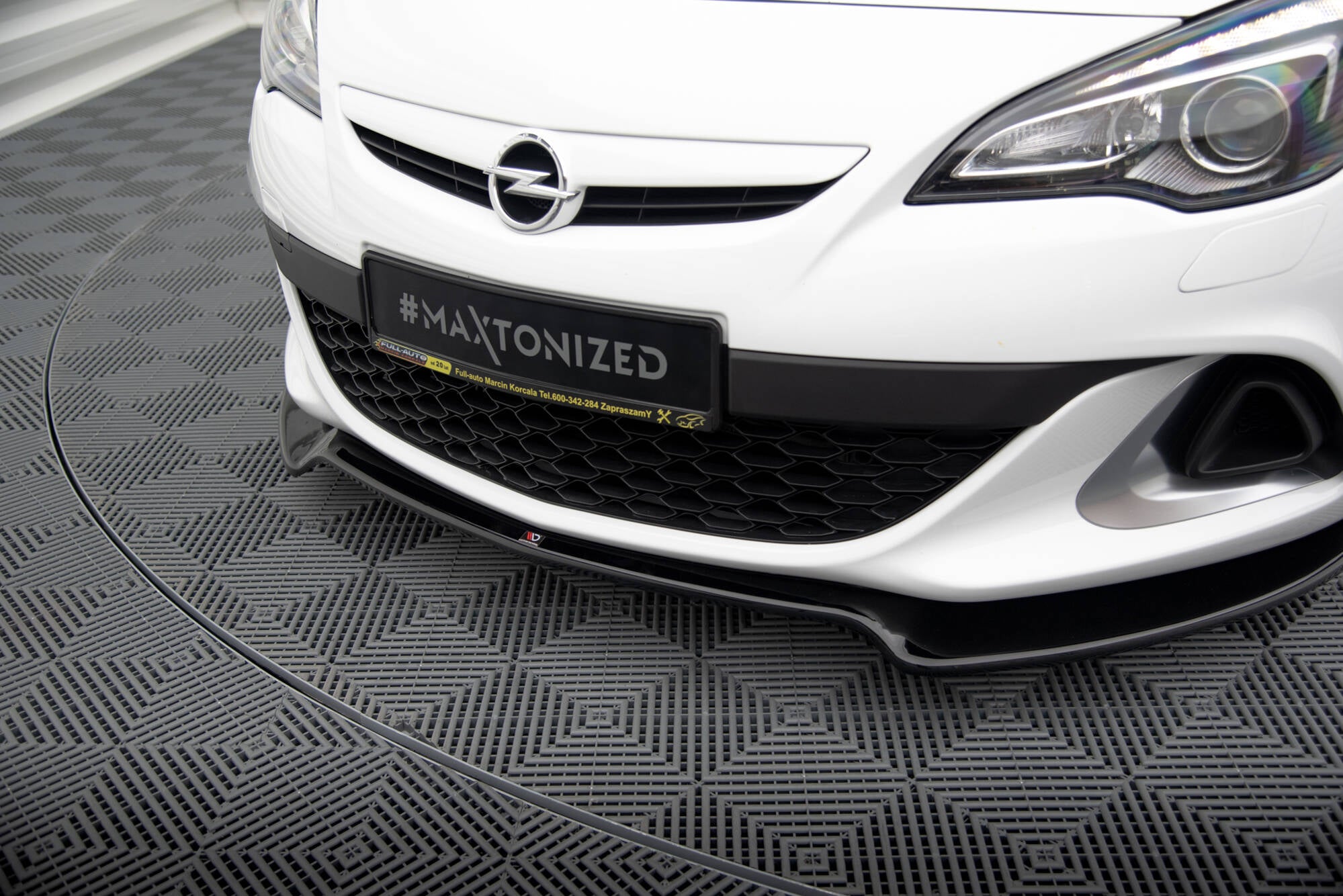 Maxton Design Street+ Spoilerlippe Front Ansatz passend für Opel Astra J OPC/VXR schwarz Hochglanz