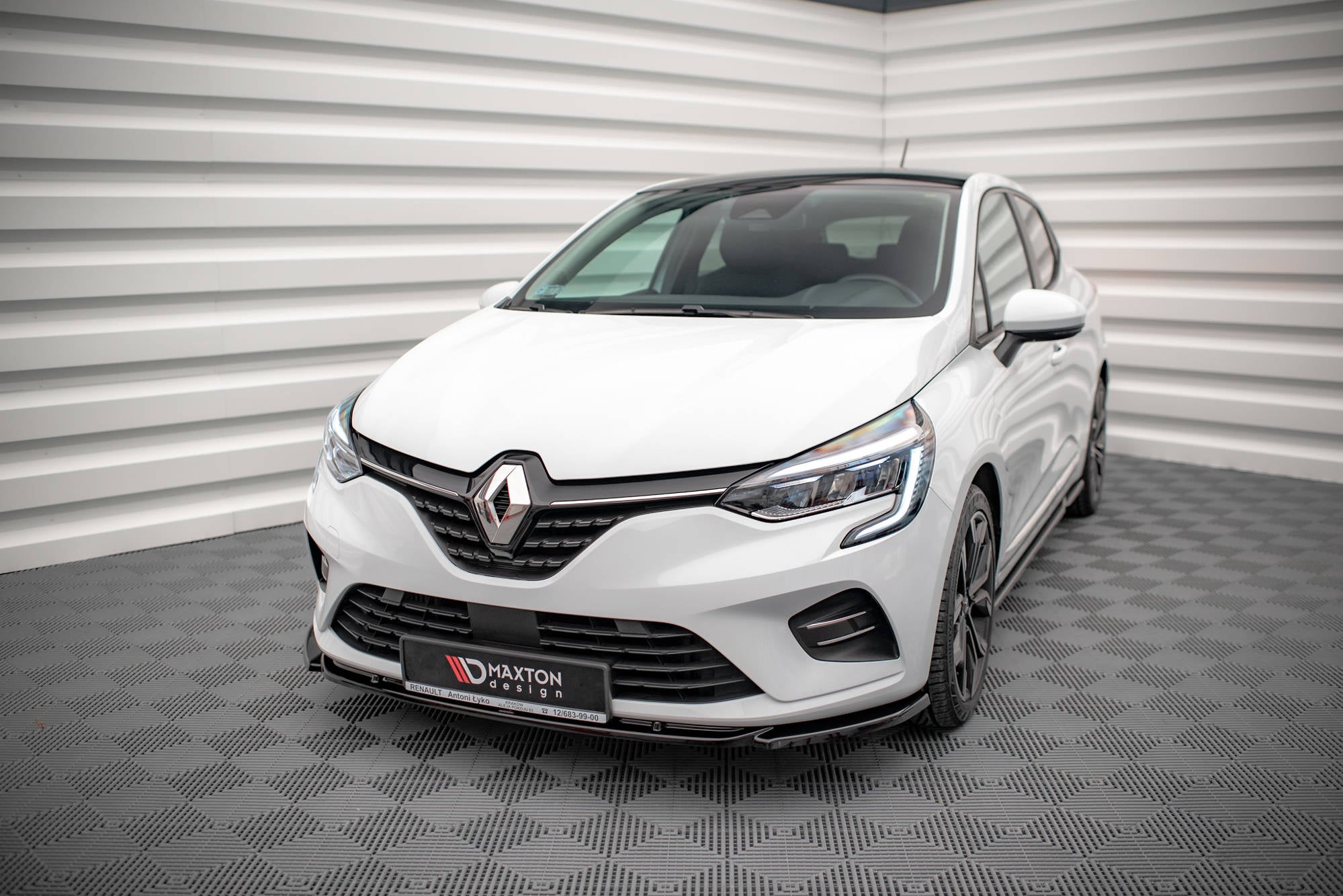 Maxton Design Street+ Spoilerlippe Front Ansatz V.1 passend für Renault Clio Mk5 schwarz Hochglanz