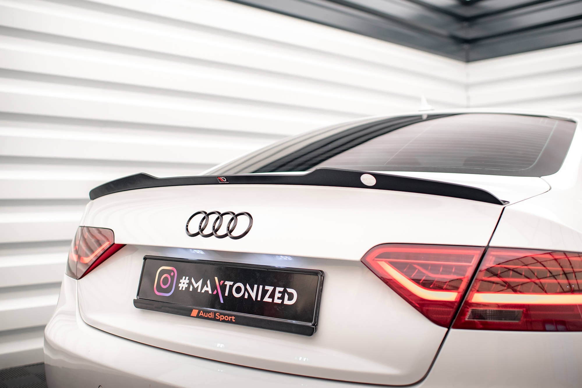 Maxton Design Spoiler CAP passend für Audi A5 Coupe 8T schwarz Hochglanz