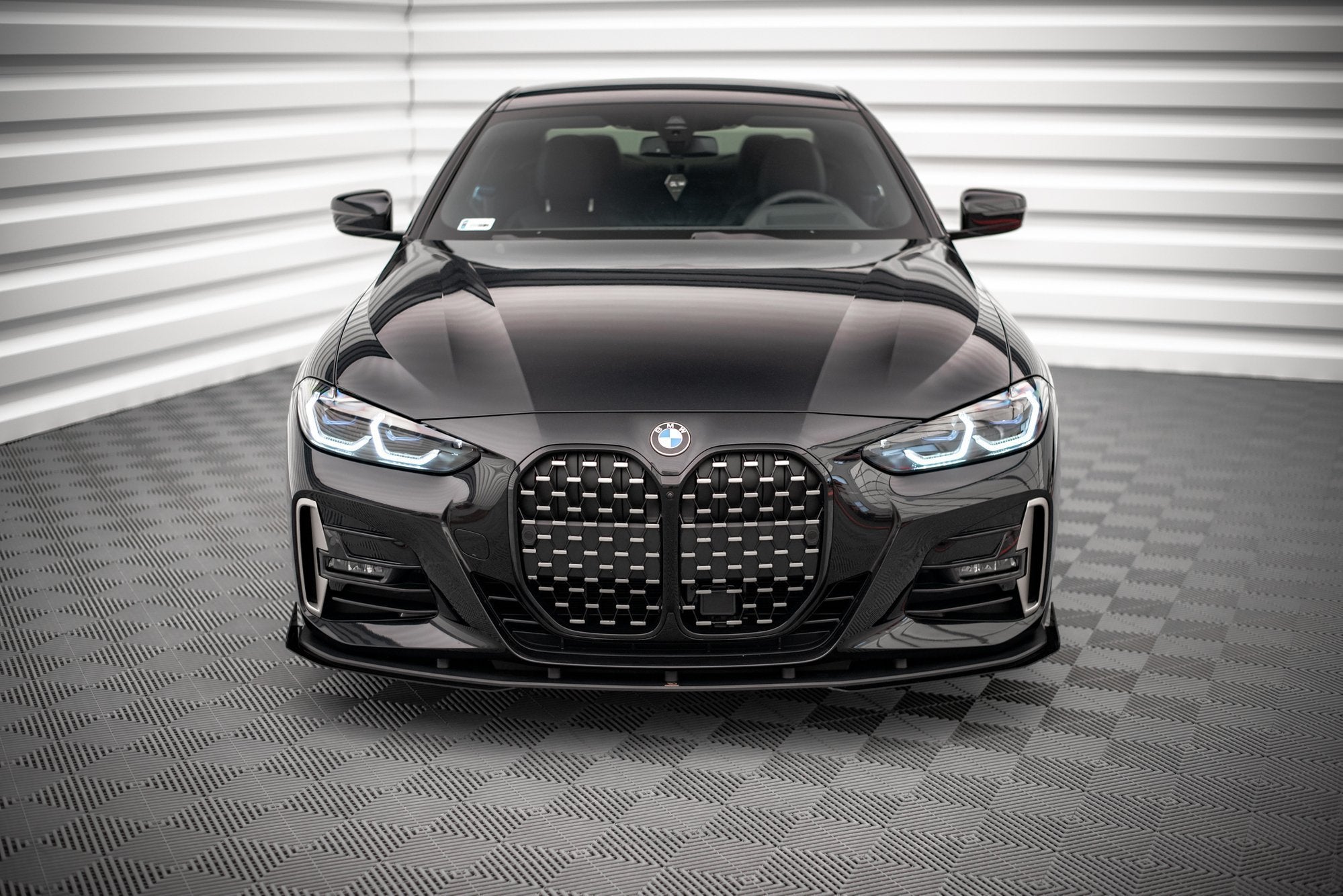 Maxton Design Street Pro Street+ Spoilerlippe Front Ansatz passend für + Flaps passend für BMW 4er M-Paket / M440i G22 / G23 / G22 Facelift / G23 Facelift schwarz Hochglanz