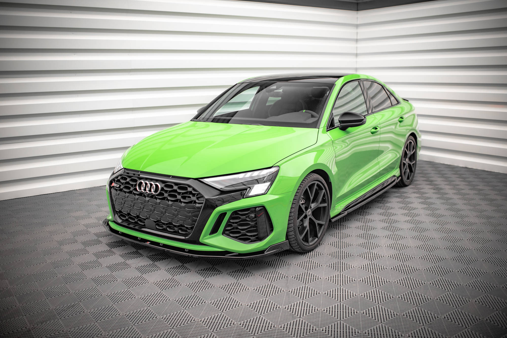 Maxton Design Street+ Spoilerlippe Front Ansatz V.2 passend für Audi RS3 Limousine 8Y schwarz Hochglanz