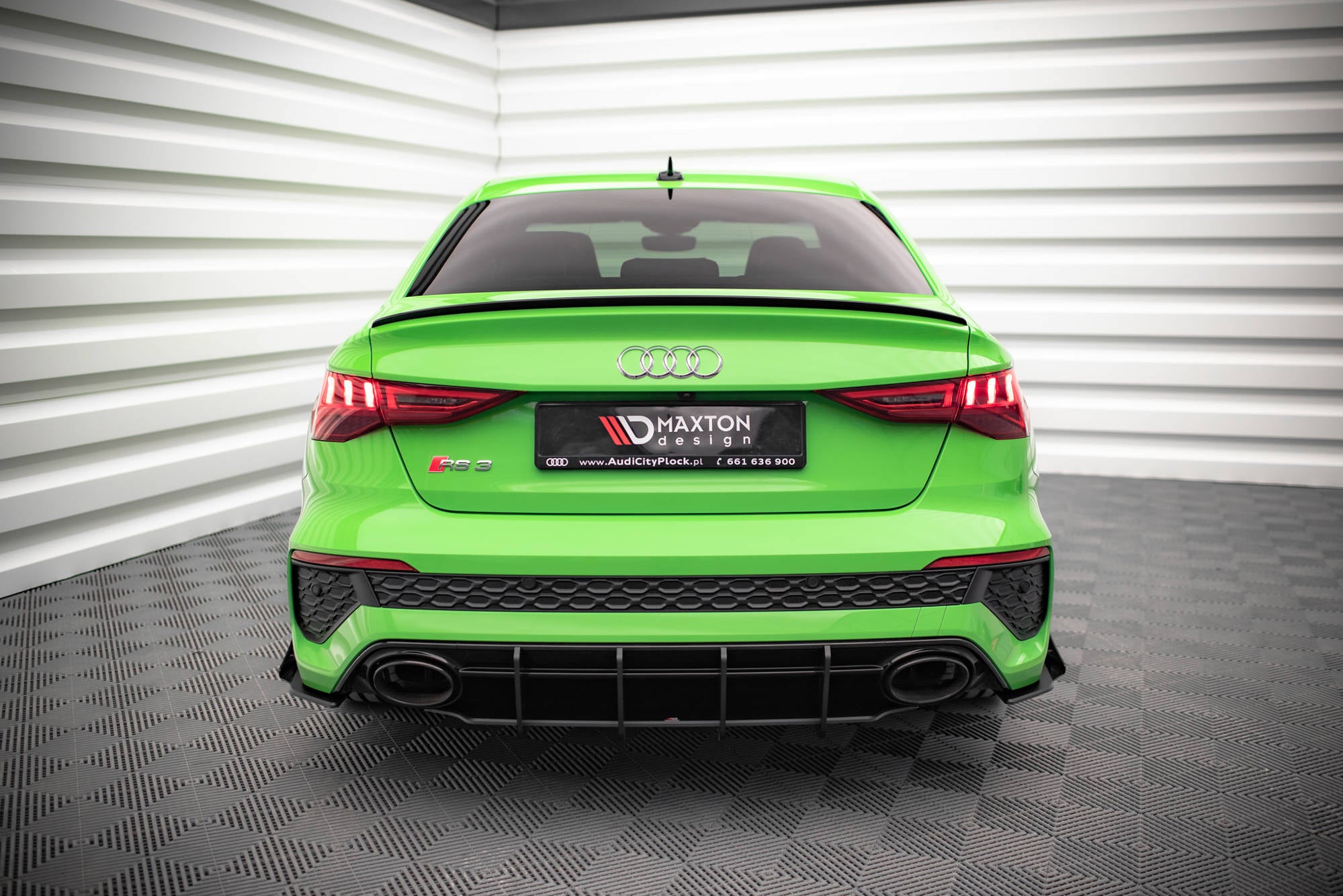 Maxton Design Street Pro Heckschürze passend für Audi RS3 Limousine 8Y