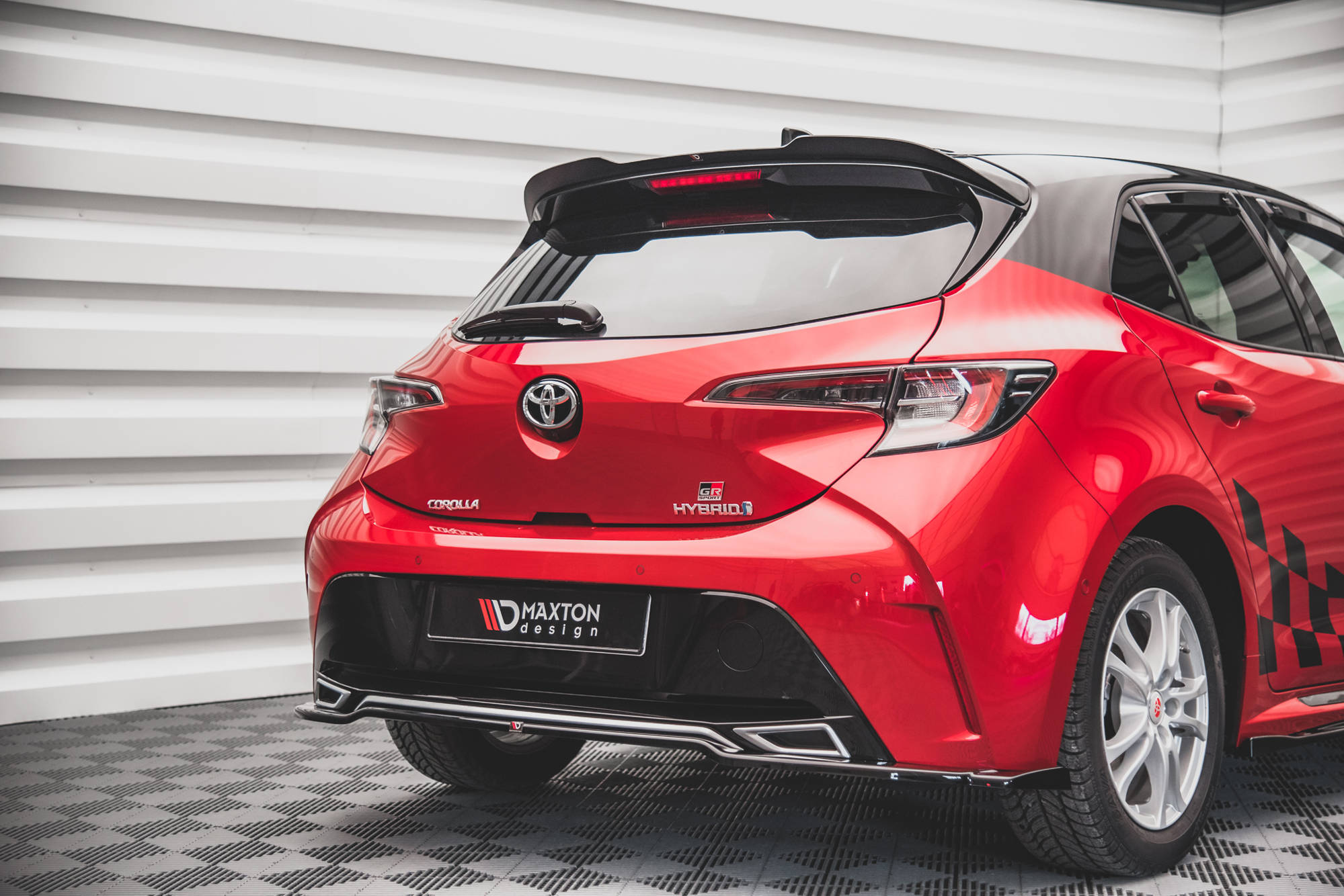 Maxton Design Heckansatz Toyota Corolla GR Sport Hatchback XII schwarz Hochglanz für Toyota Corolla XII [2019- 2023]