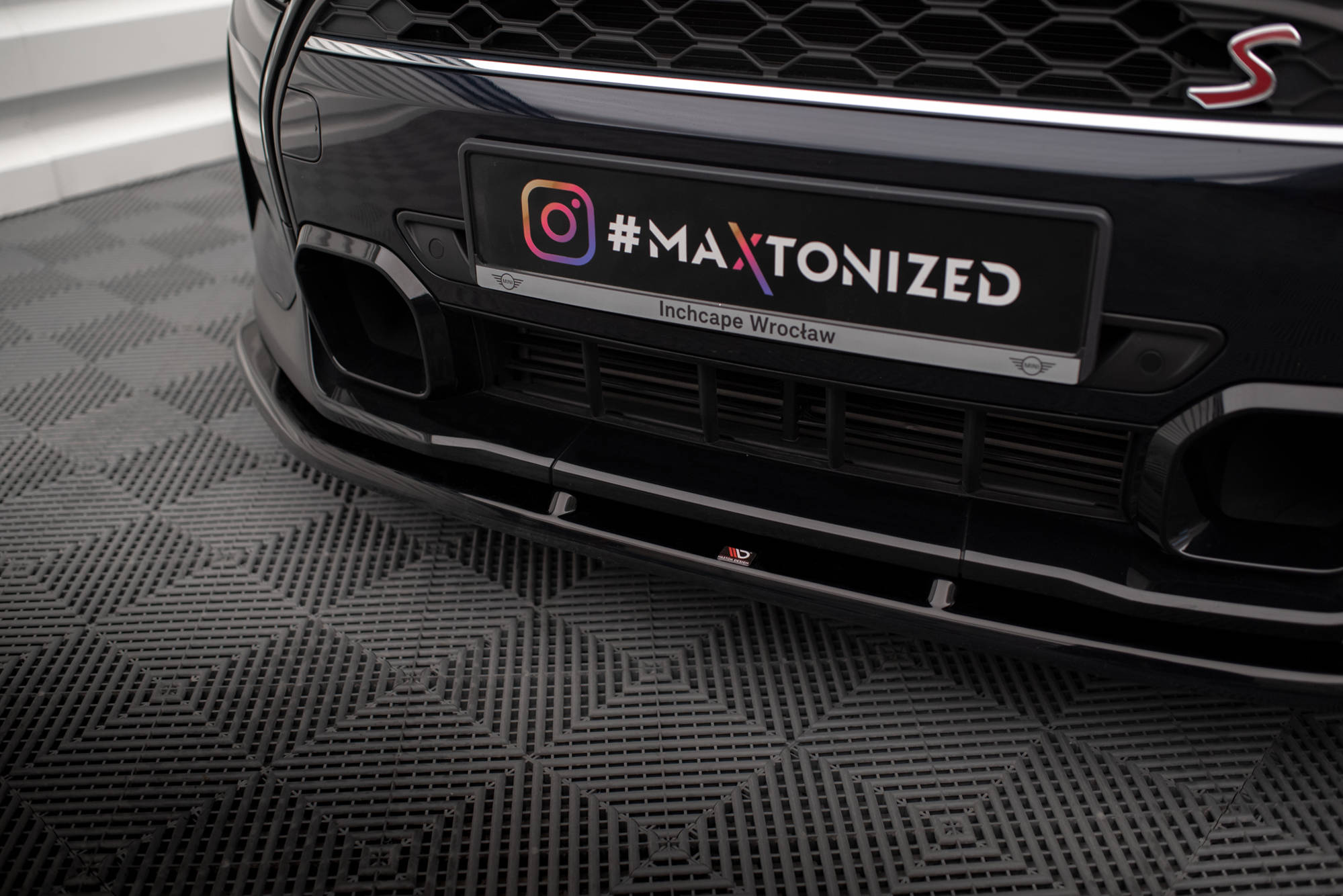 Maxton Design Street+ Spoilerlippe Front Ansatz V.1 passend für Mini Cooper S F56 Facelift schwarz Hochglanz