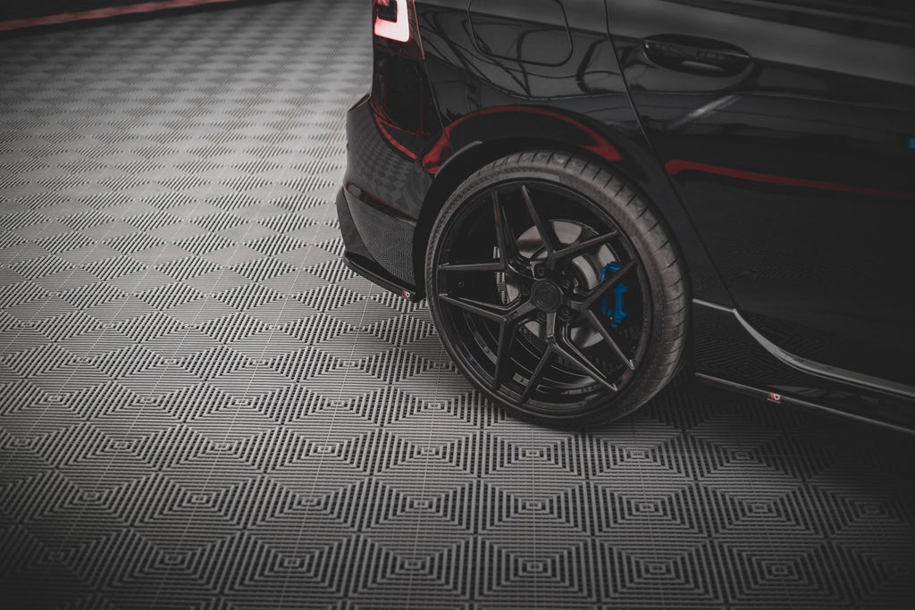 Maxton Design Heck Ansatz Flaps Diffusor V.3 passend für VW Golf R Hatchback Mk8 Facelift schwarz Hochglanz