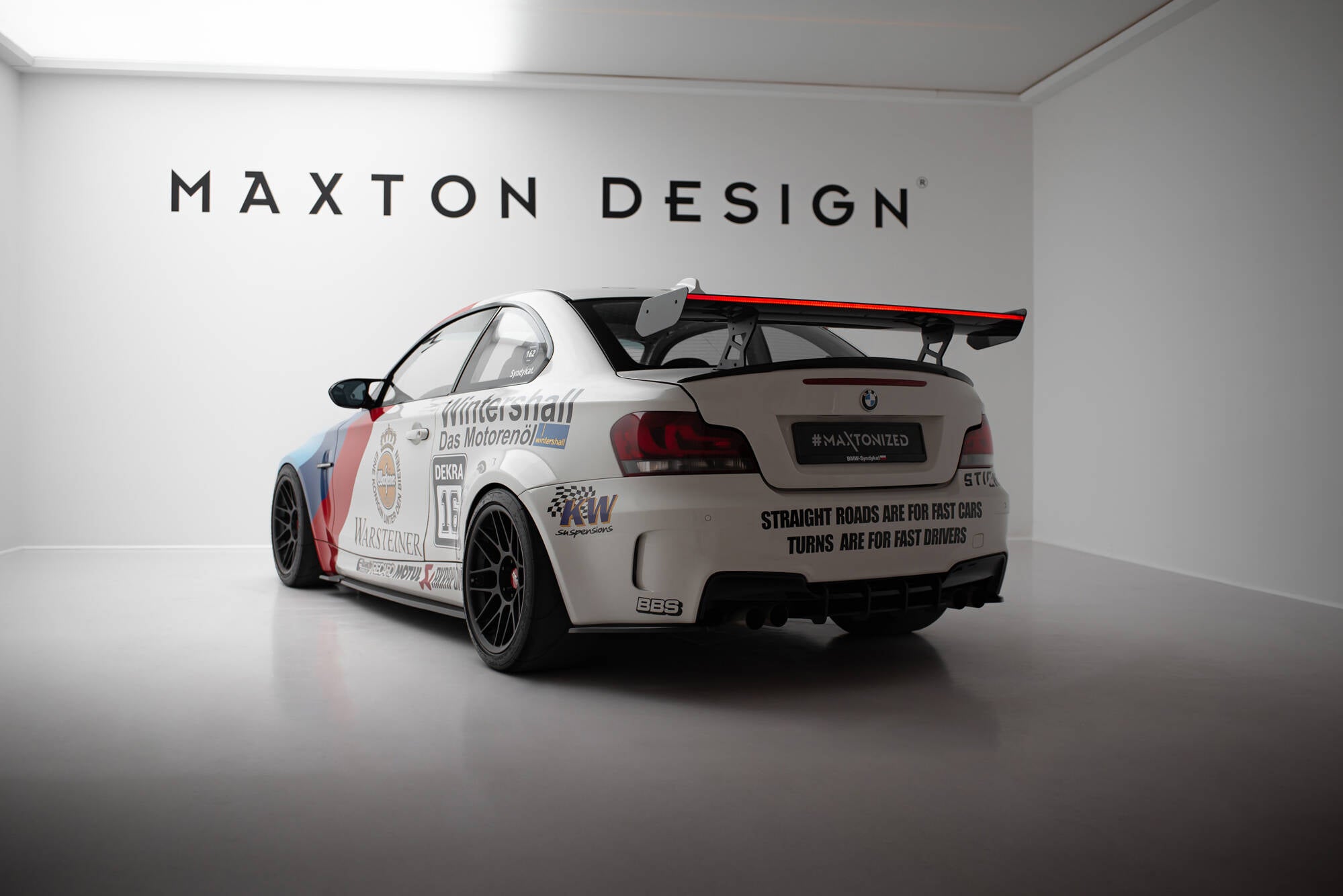 Maxton Design Carbon Spoiler With Internal Brackets Uprights V.2 + LED BMW 1er M E82 für BMW M1 E82