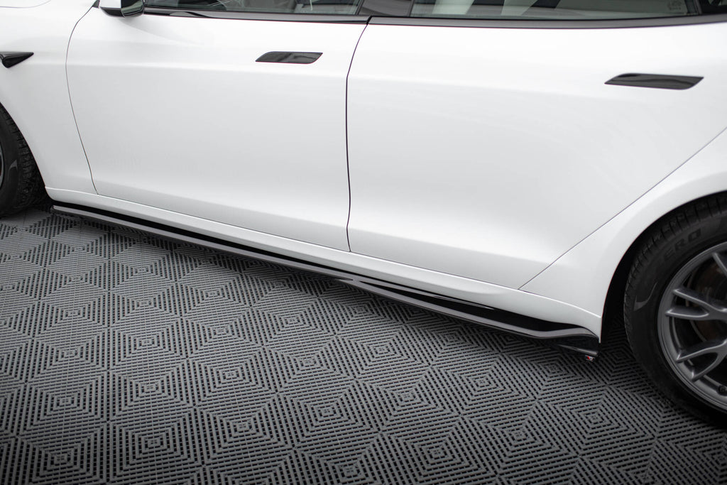 Maxton Design Street+ Seitenschweller Leisten passend für V.1 passend für Tesla Model S Plaid Mk1 Facelift schwarz Hochglanz