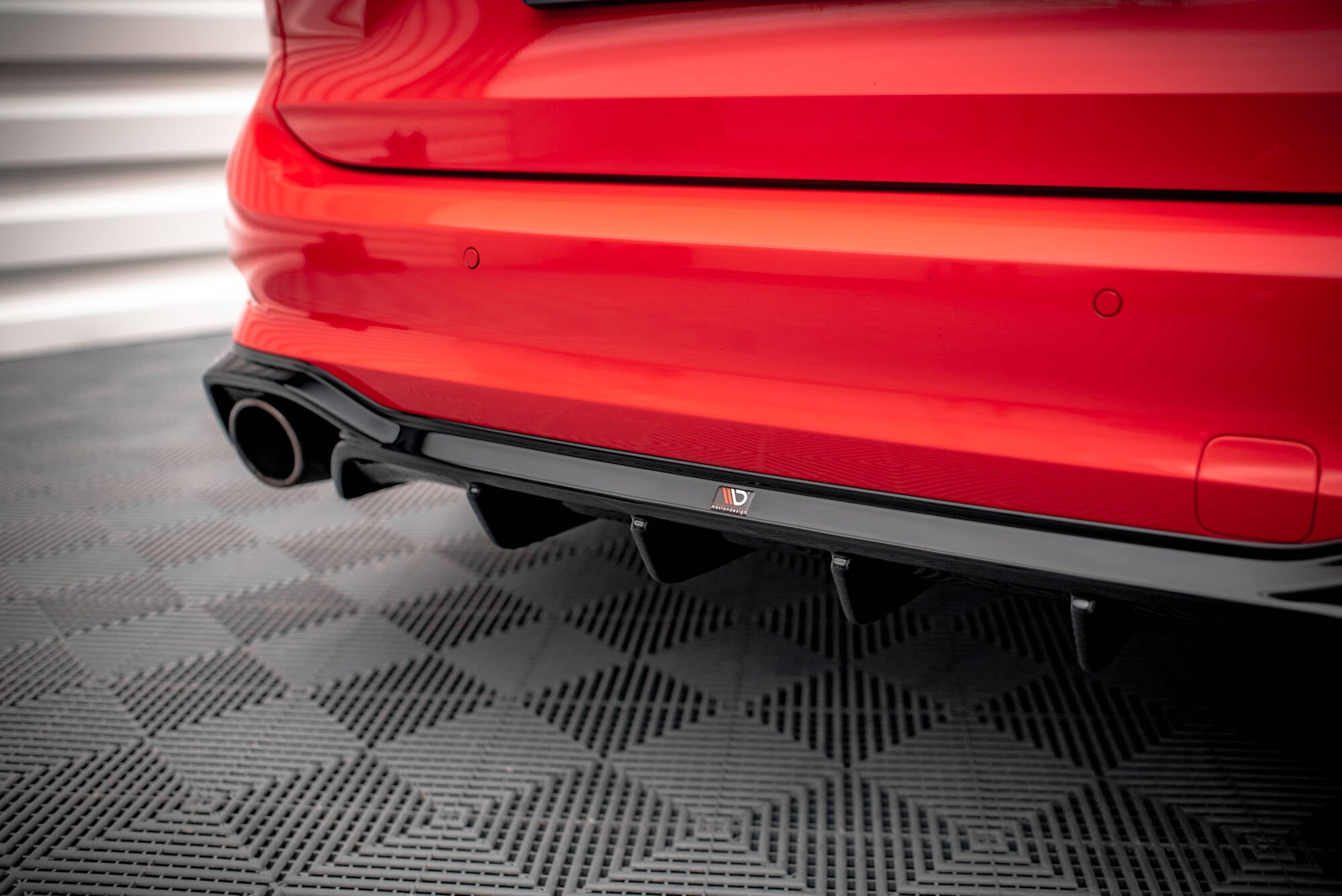Maxton Design Diffusor Heck Ansatz V.2 passend für Ford Focus Kombi ST Mk4 schwarz Hochglanz