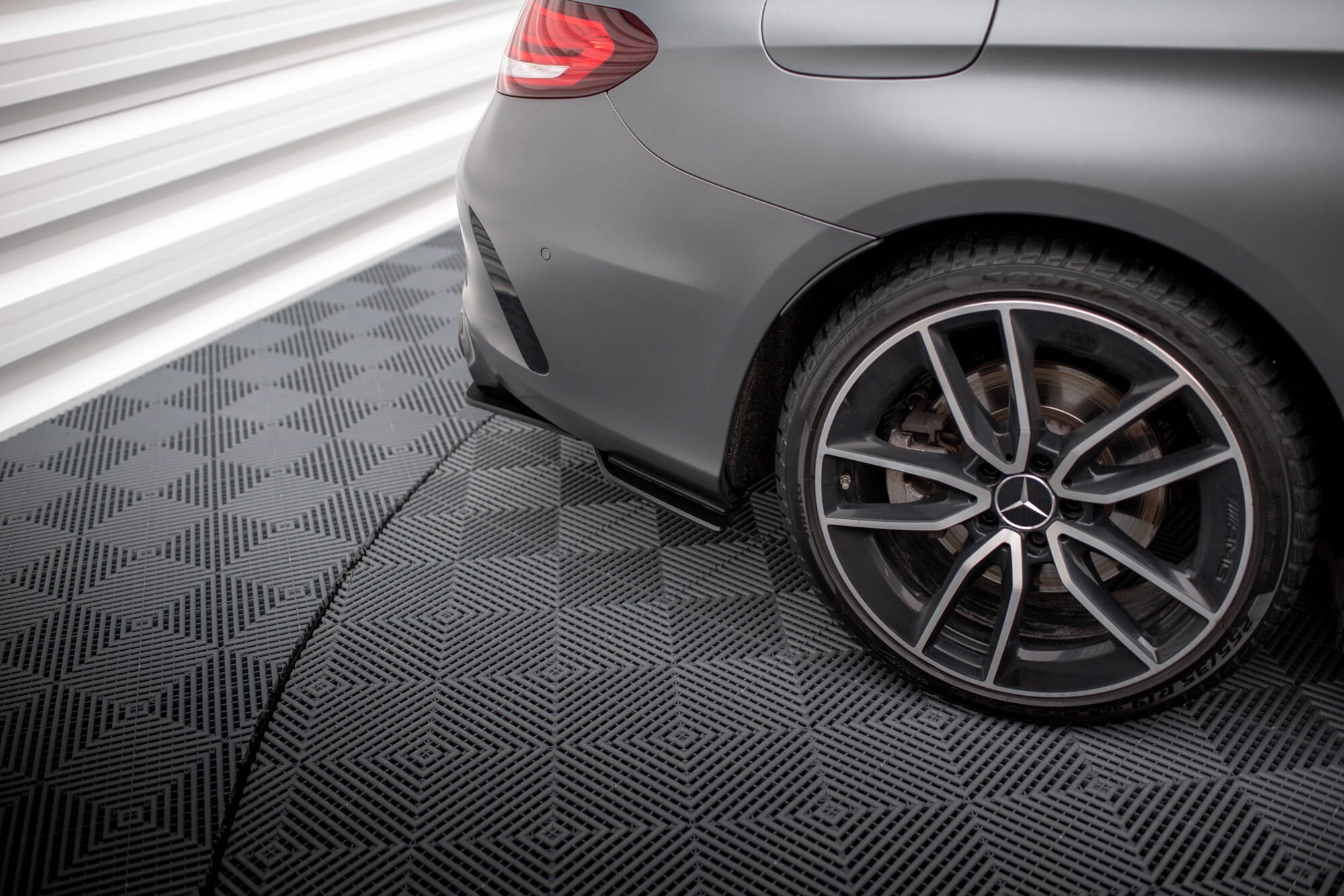 Maxton Design Street Pro Heck Ansatz Flaps Diffusor passend für Mercedes-AMG C43 Coupe / Cabrio C205 Facelift / A205 Facelift