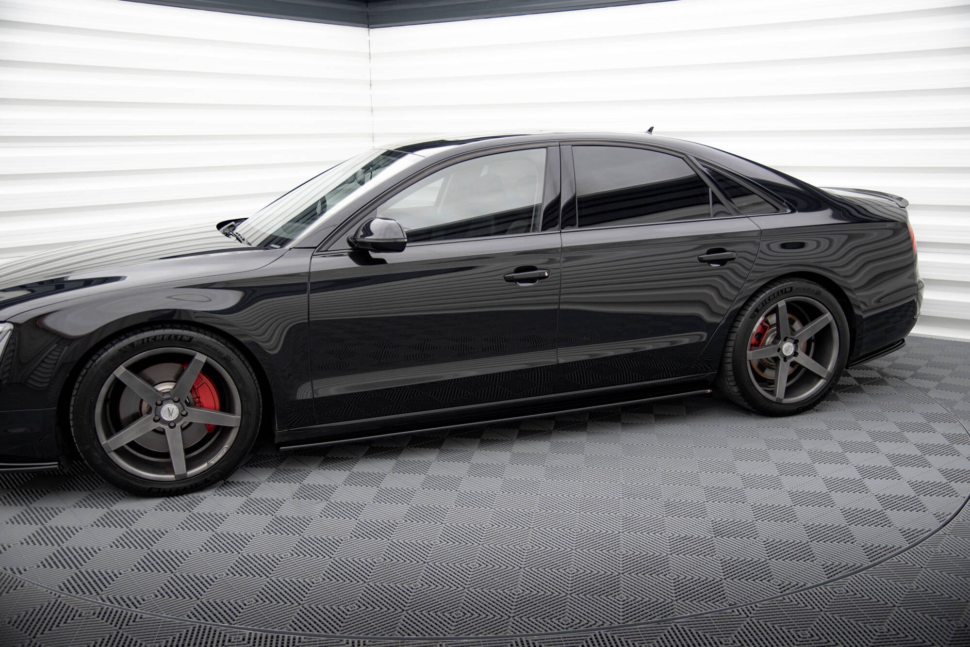 Maxton Design Street+ Seitenschweller Leisten passend für Audi A8 D4 schwarz Hochglanz