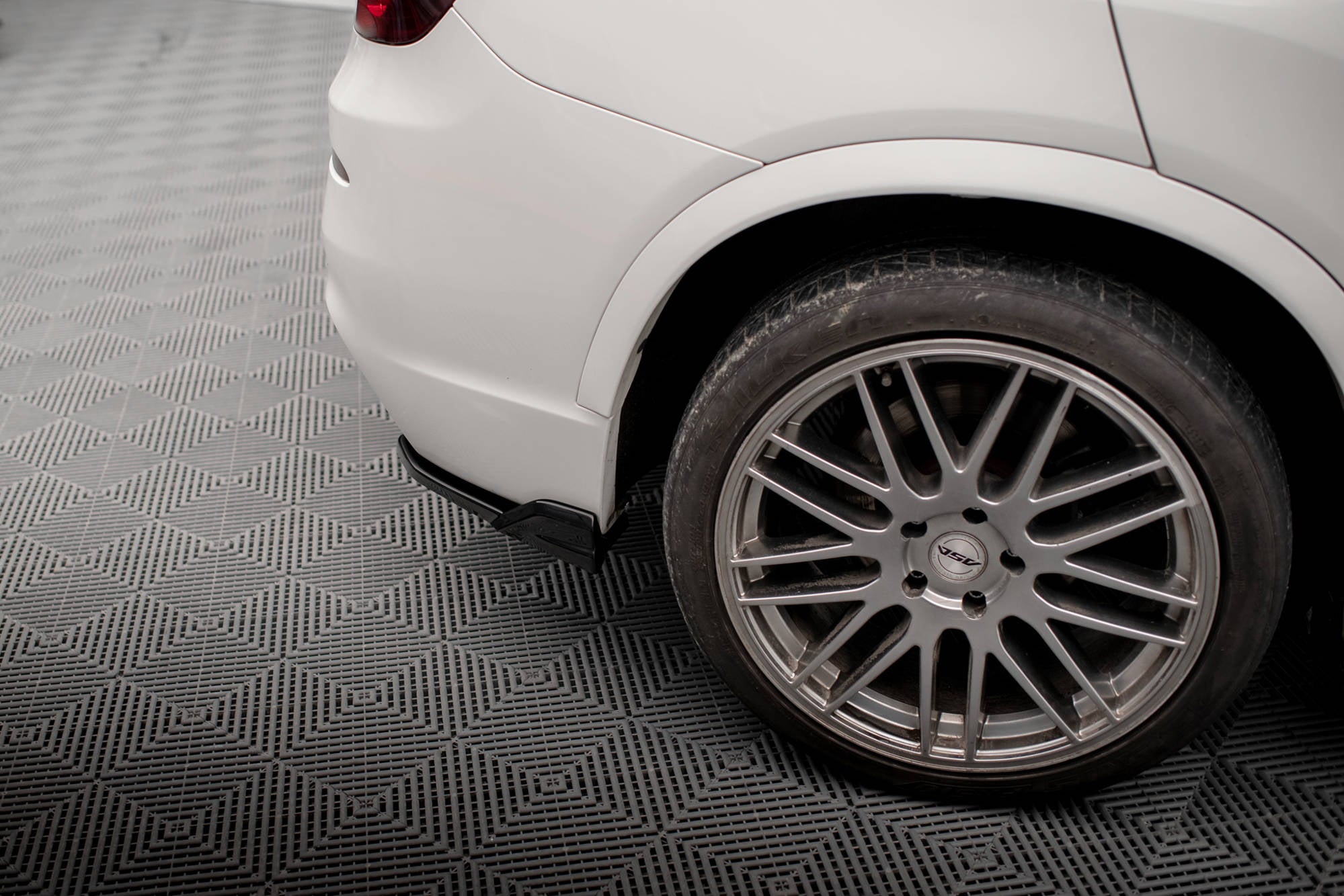 Maxton Design Heck Ansatz Flaps Diffusor passend für BMW X3 M-Paket F25 schwarz Hochglanz