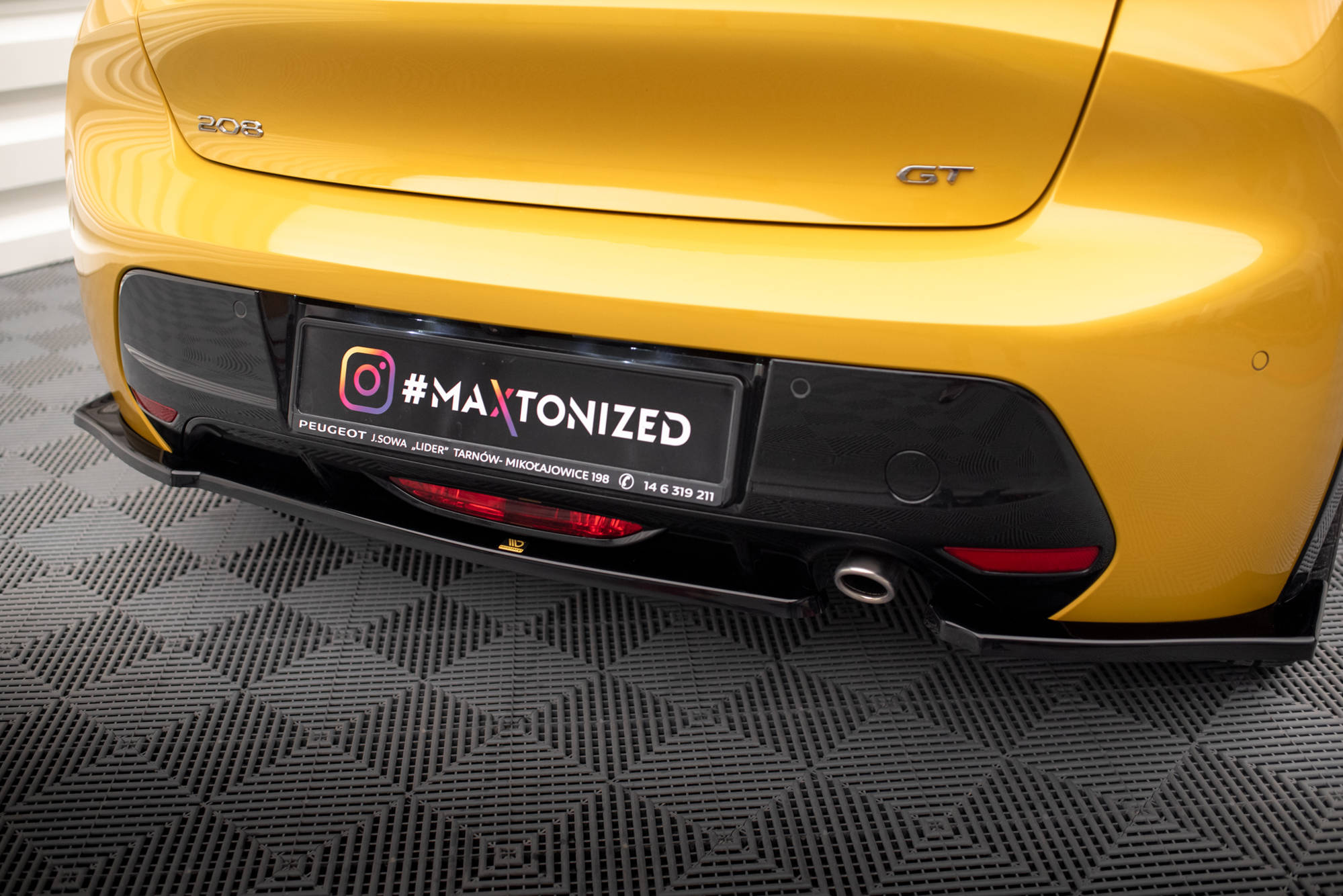 Maxton Design Heck Ansatz Flaps Diffusor passend für Peugeot 208 GT Mk2 schwarz Hochglanz